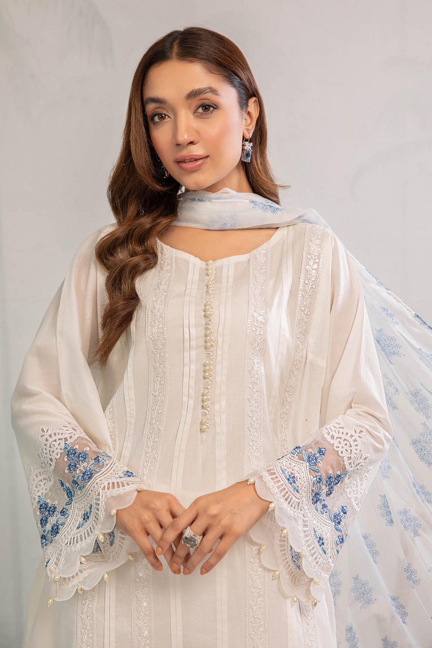 3 Piece Embroidered Lawn Suit