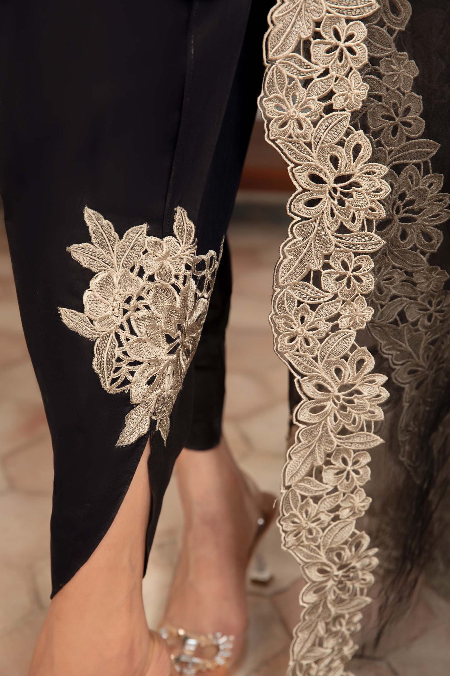 3 Piece Embroidered Lawn Suit