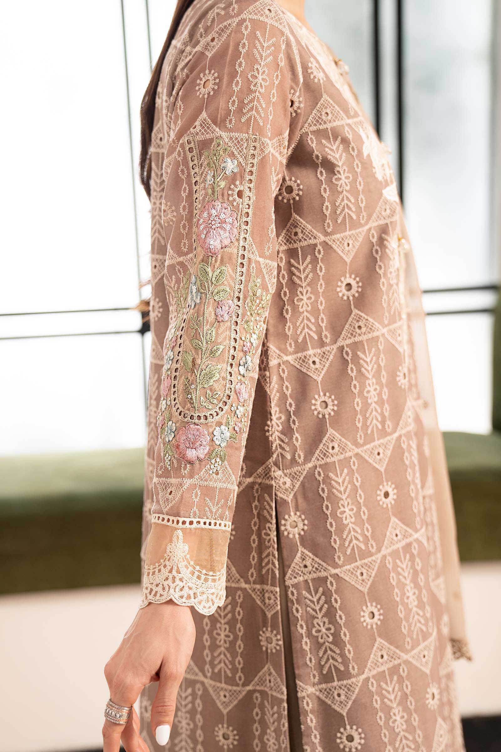 3 Piece Embroidered Lawn Suit