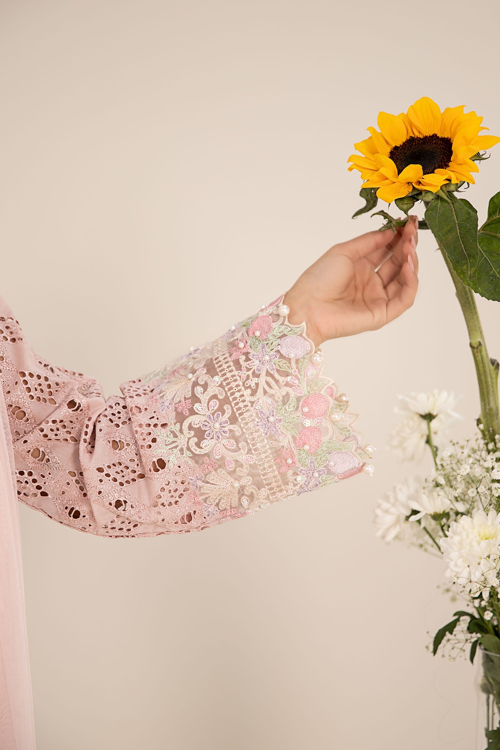 3 Piece Embroidered Lawn Suit
