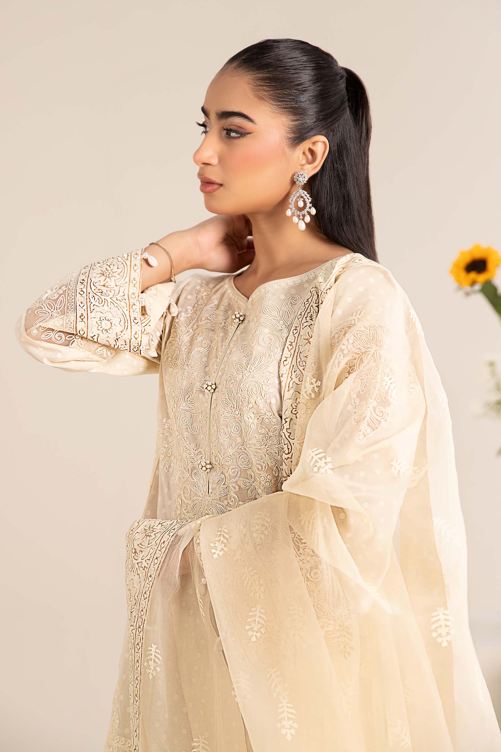 3 Piece Embroidered Lawn Suit