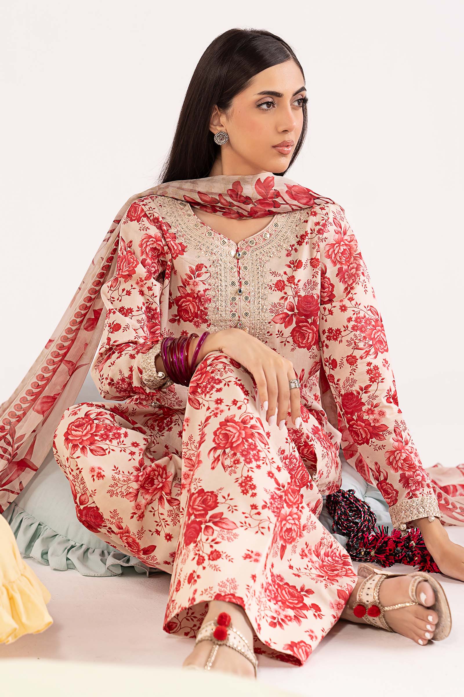 3 Piece Embroidered Lawn Suit