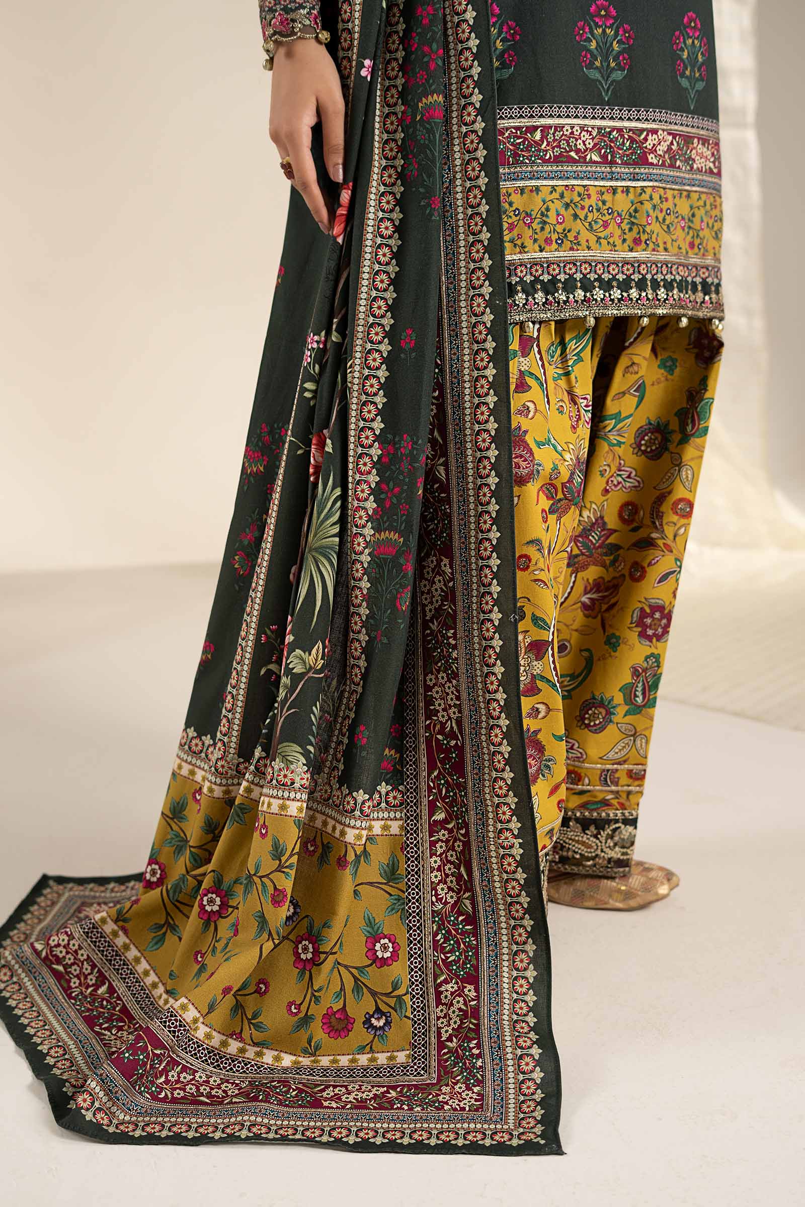 3 Piece Embroidered Khaddar Suit