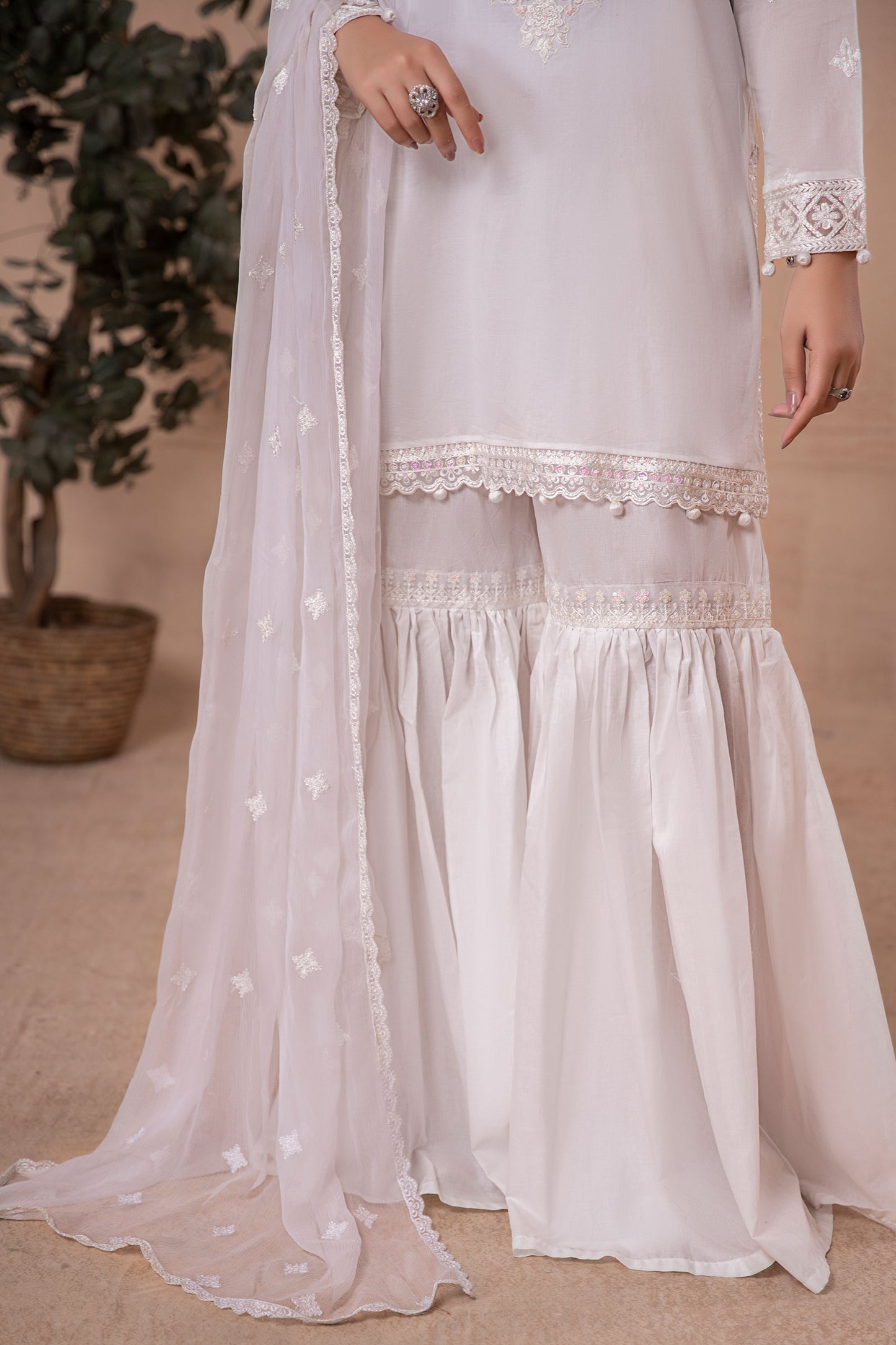 3 Piece Embroidered Lawn Suit