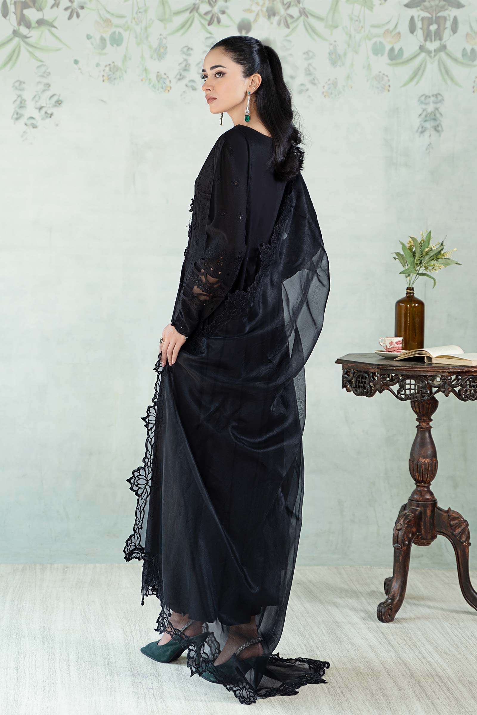 3 Piece Embroidered Lawn Suit