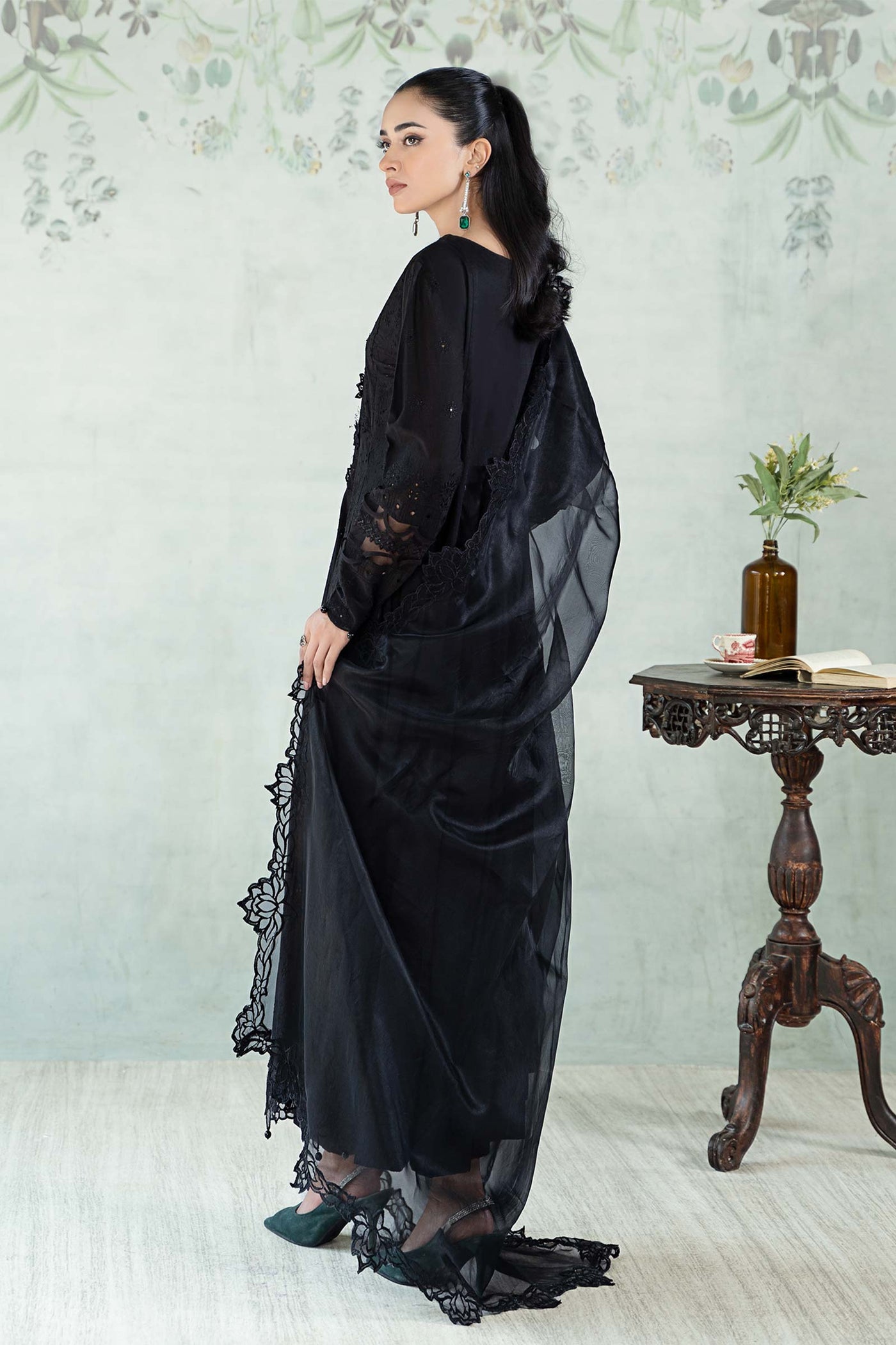 3 Piece Embroidered Lawn Suit