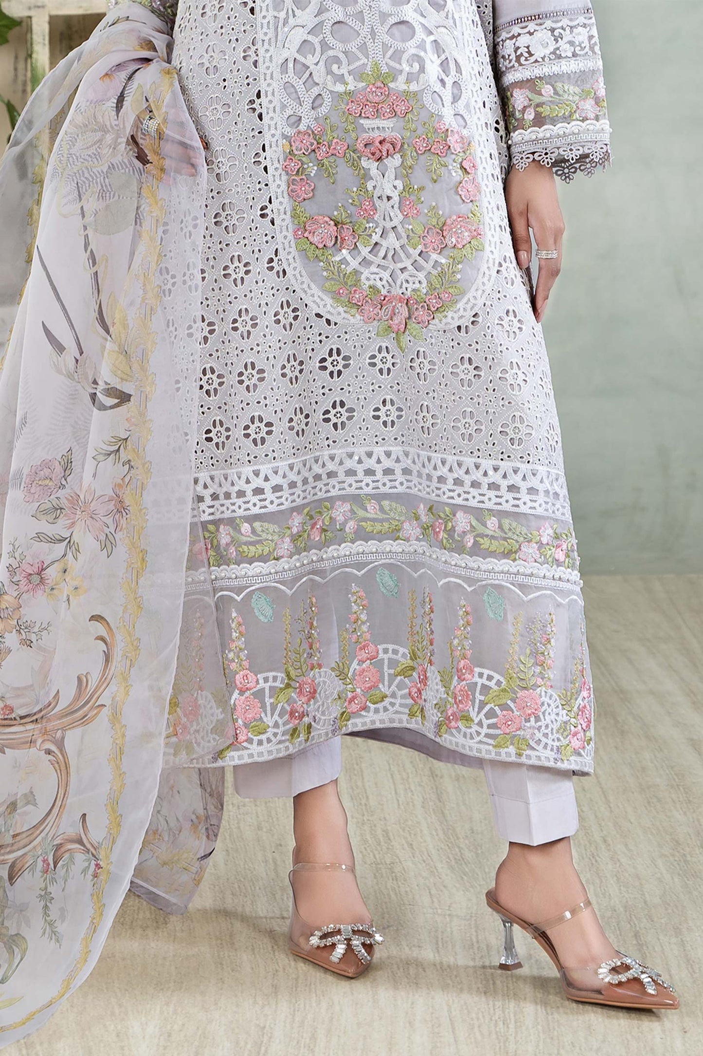3 Piece Embroidered Lawn Suit
