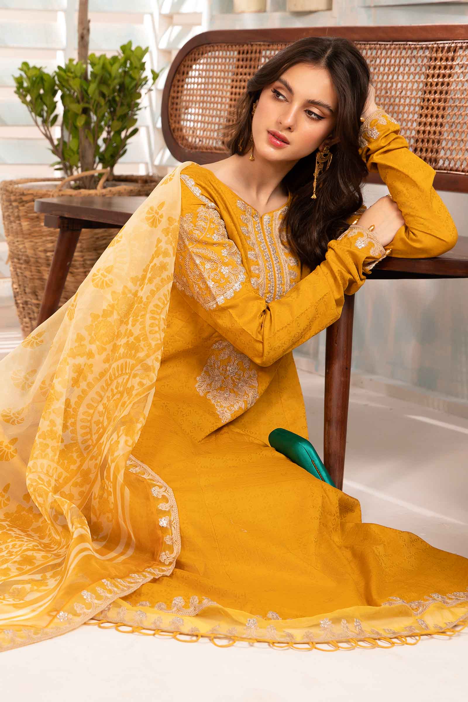 3 Piece Dyed Jacquard Lawn Suit