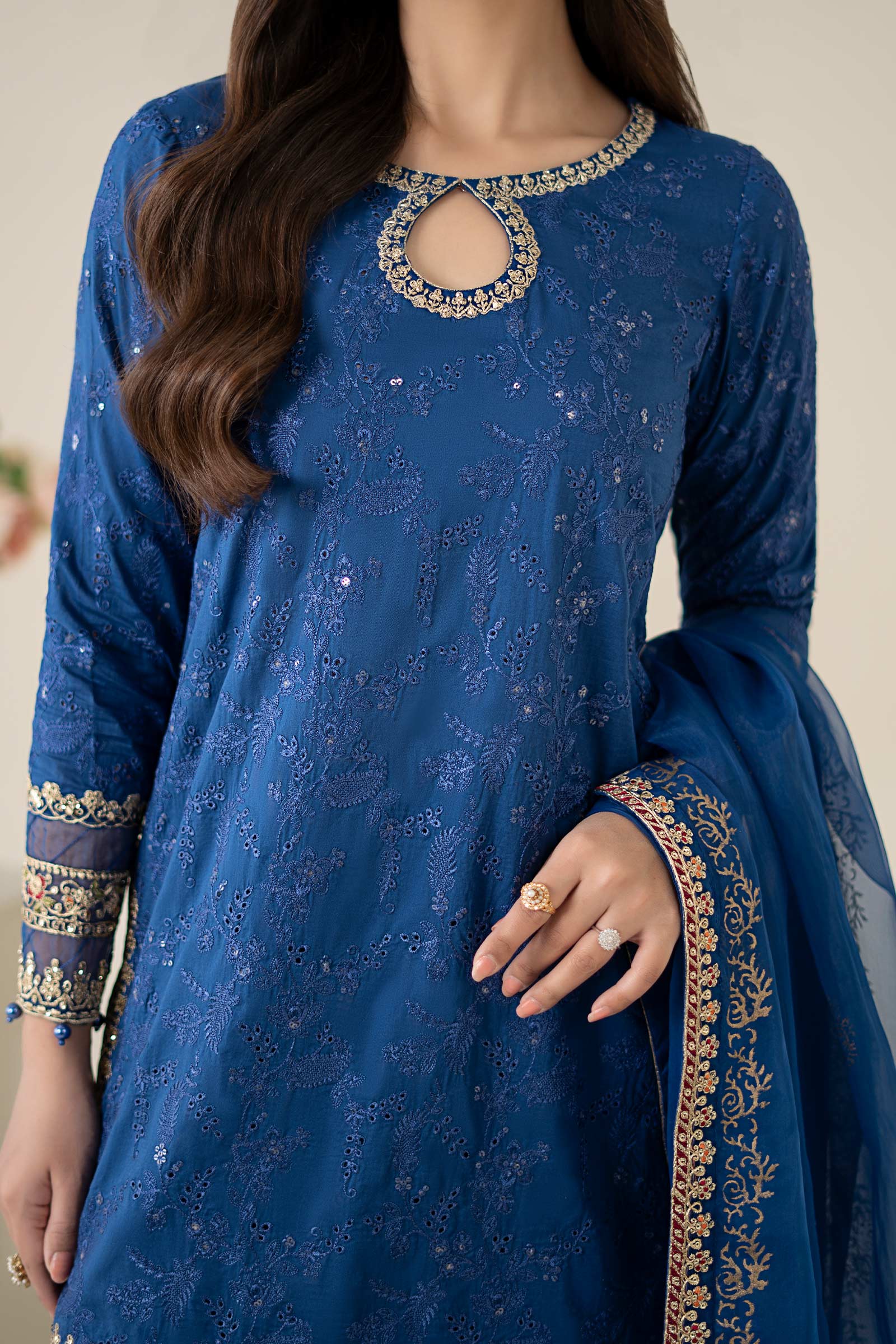 3 Piece Embroidered Lawn Suit