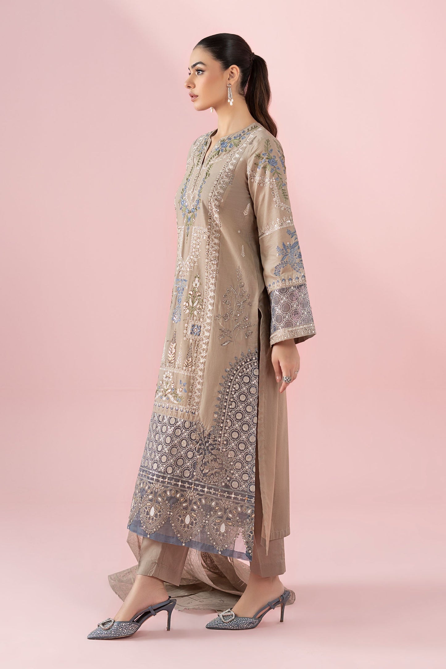 3 Piece Embroidered Lawn Suit