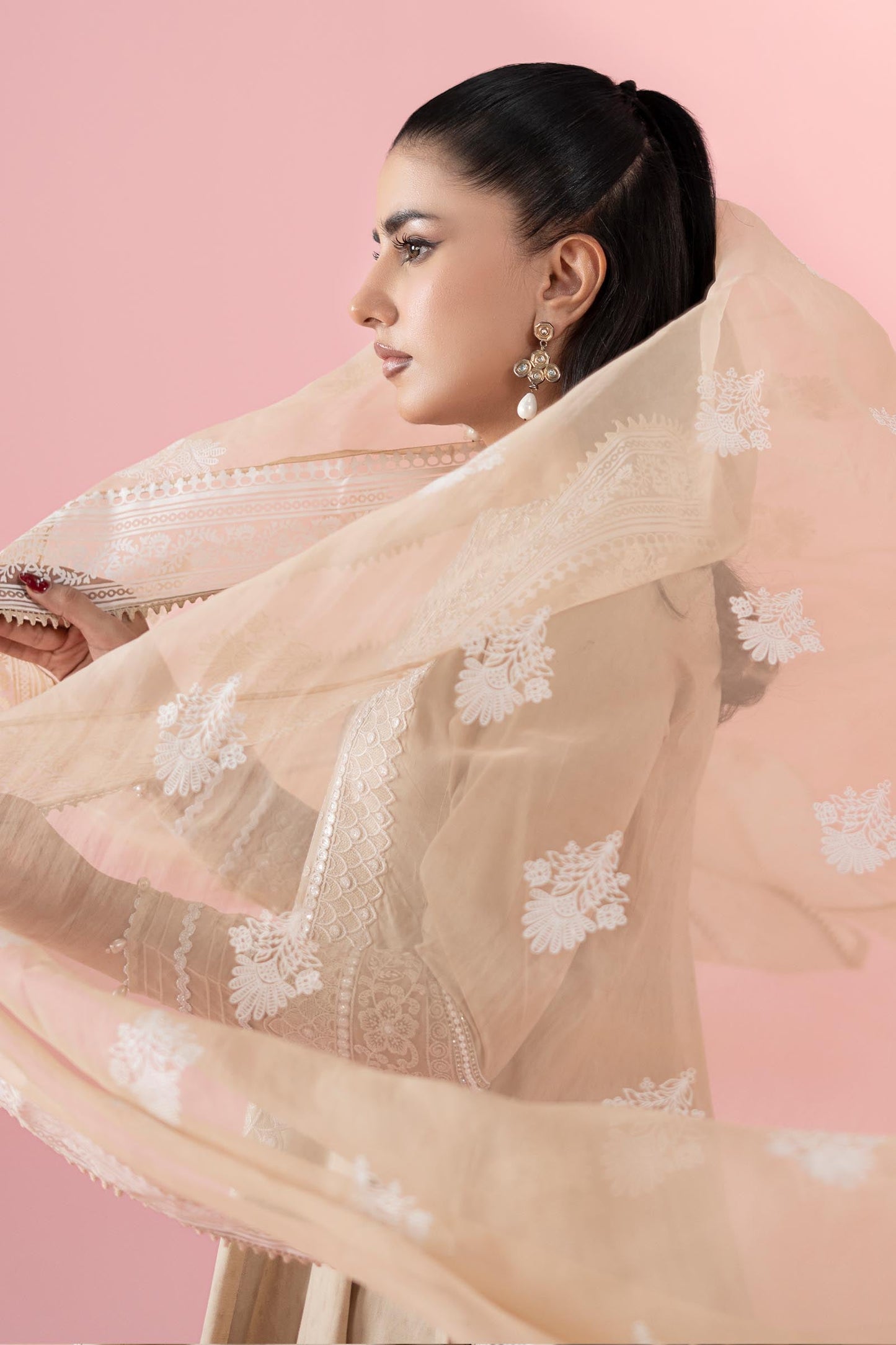 3 Piece Embroidered Lawn Suit