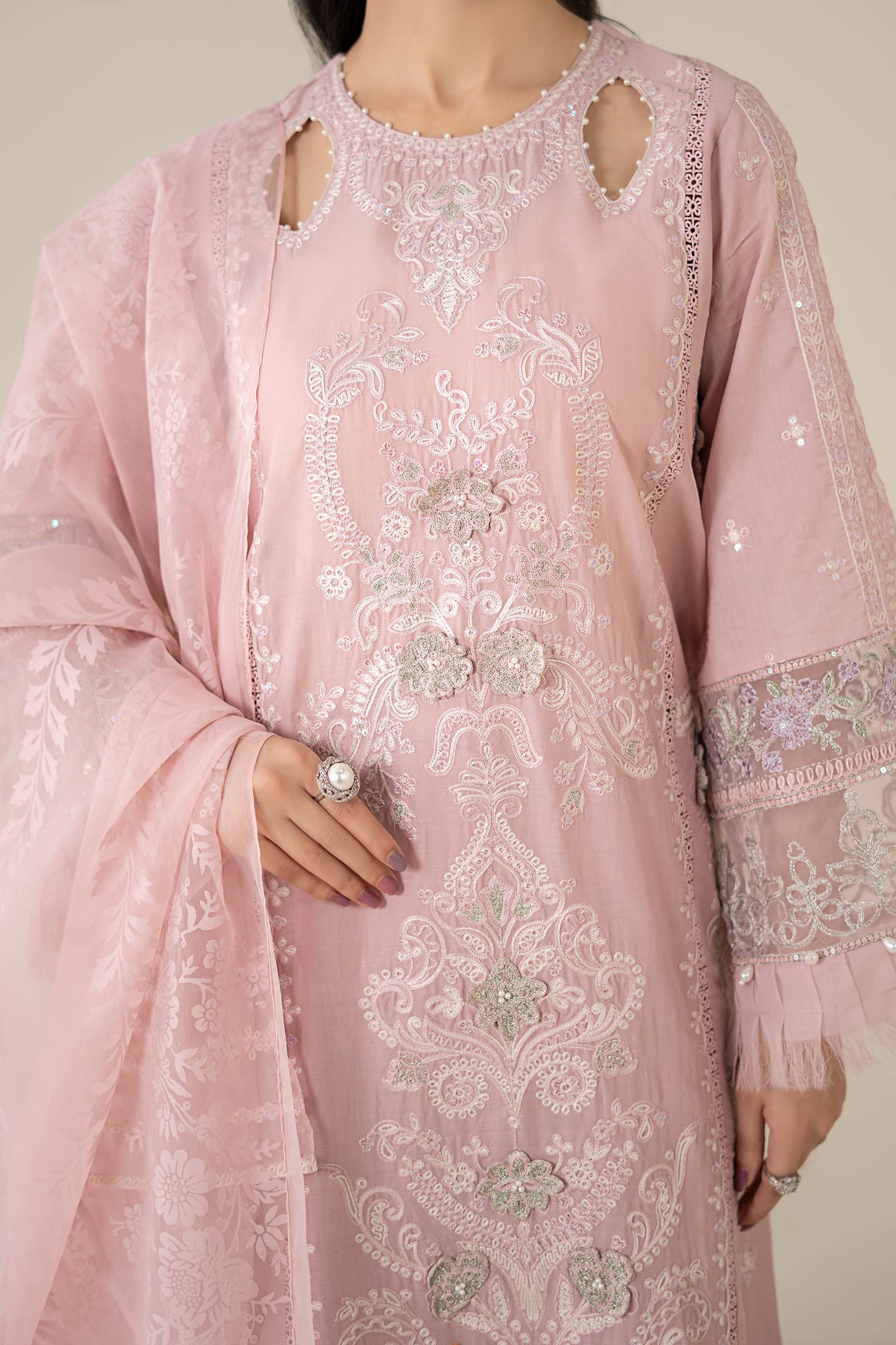 3 Piece Embroidered Lawn Suit