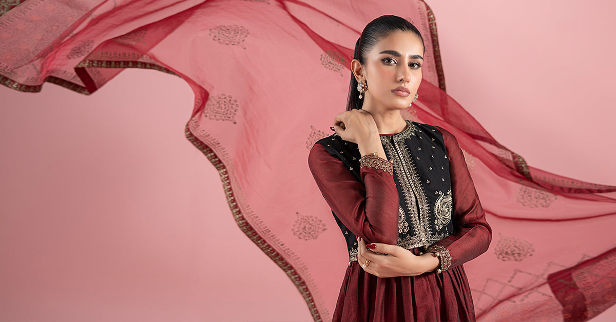 3 Piece Embroidered Paper Cotton Suit |  DW-EA25-58