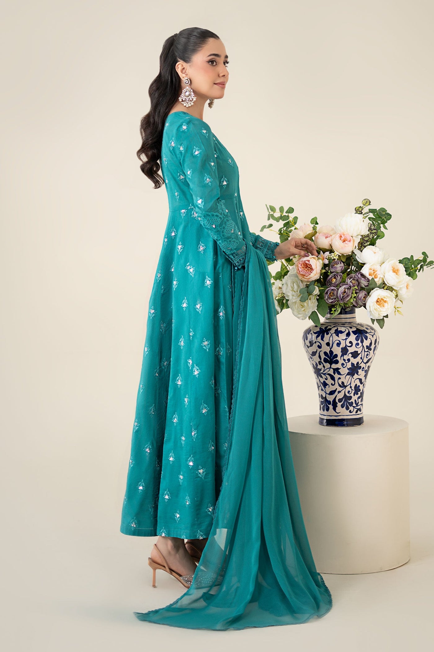 3 Piece Embroidered Lawn Suit