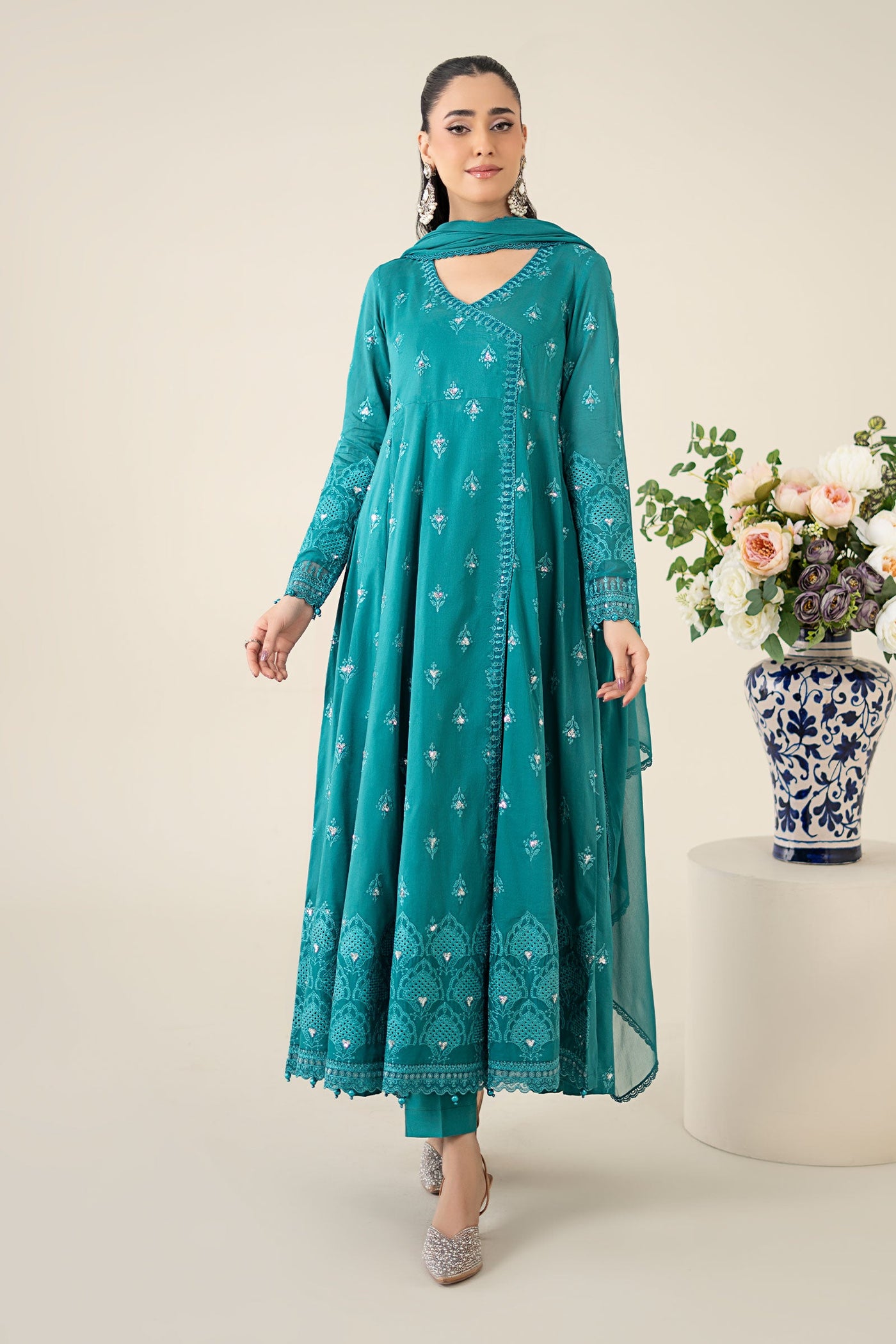 3 Piece Embroidered Lawn Suit