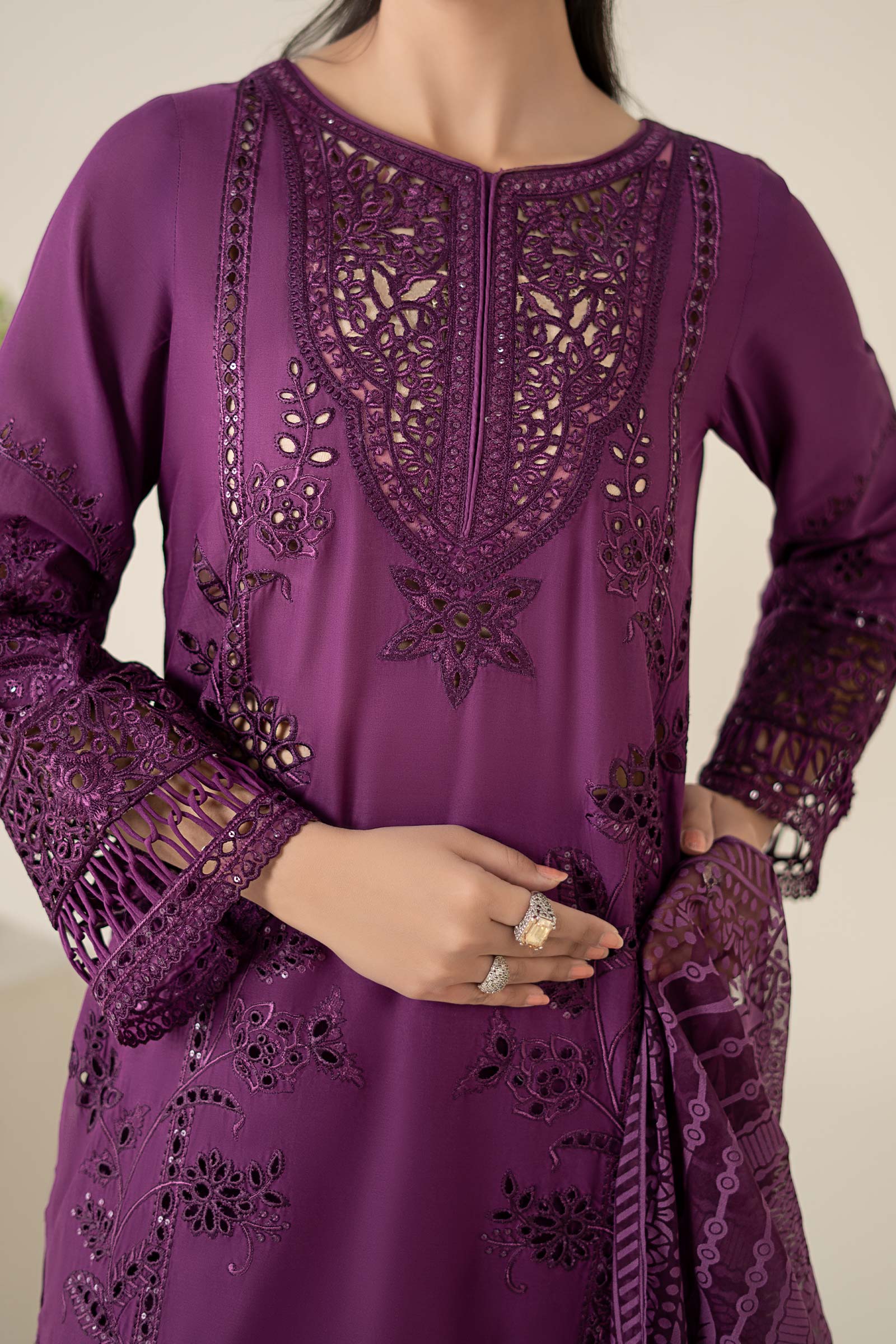 3 Piece Embroidered Lawn Suit