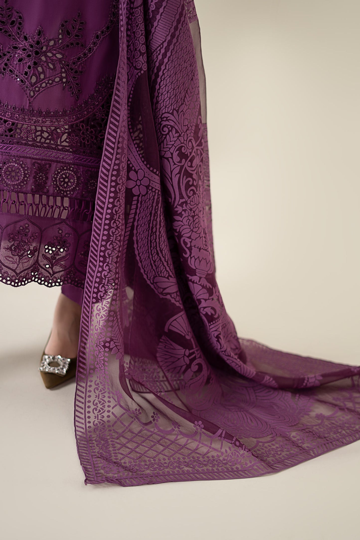 3 Piece Embroidered Lawn Suit