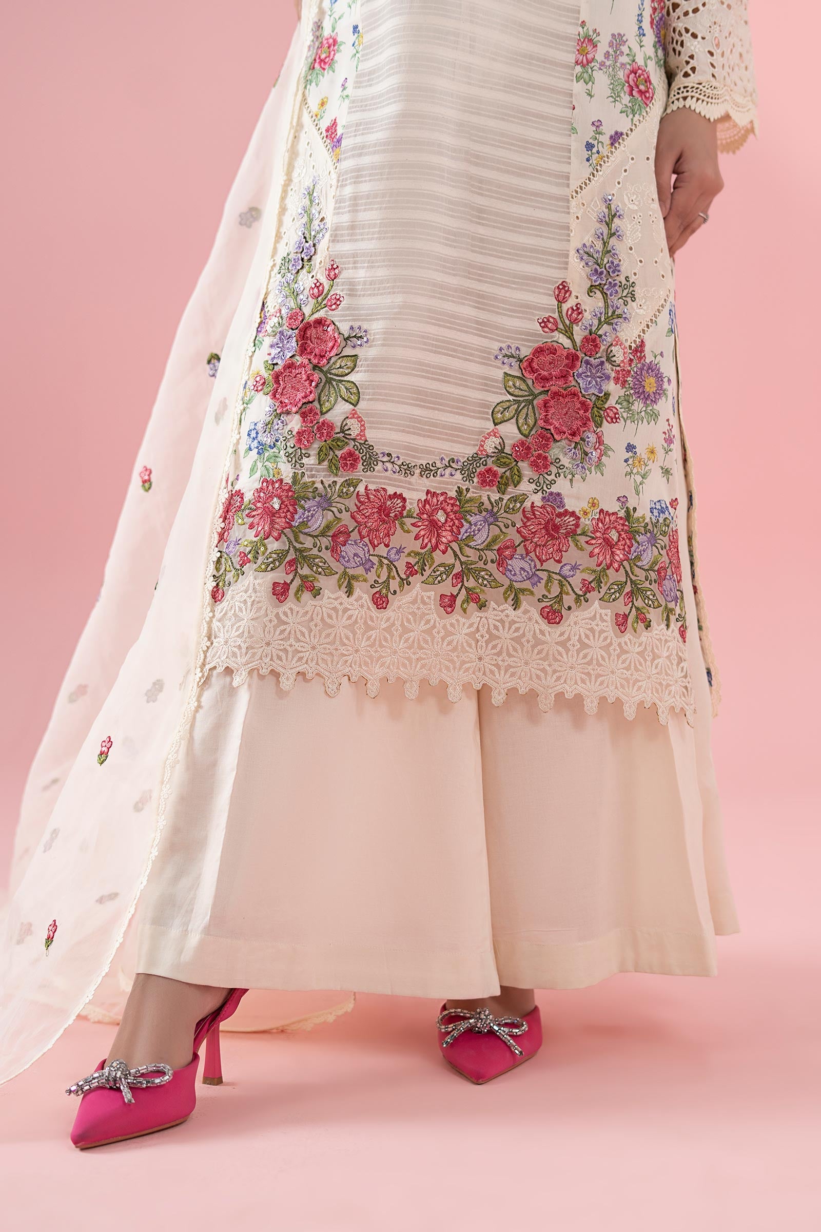 3 Piece Embroidered Lawn Suit