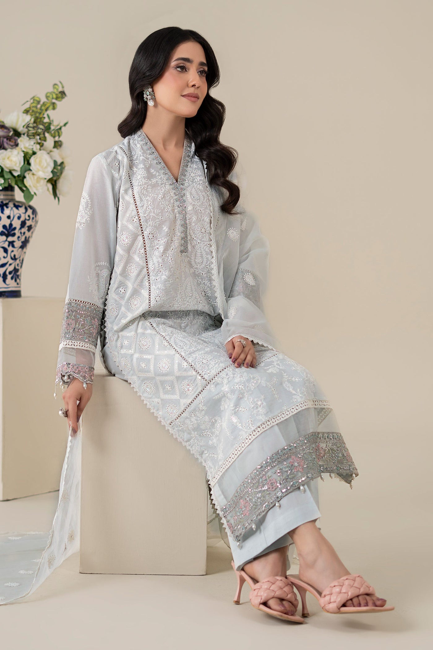 3 Piece Embroidered Lawn Suit |  DW-EA25-86