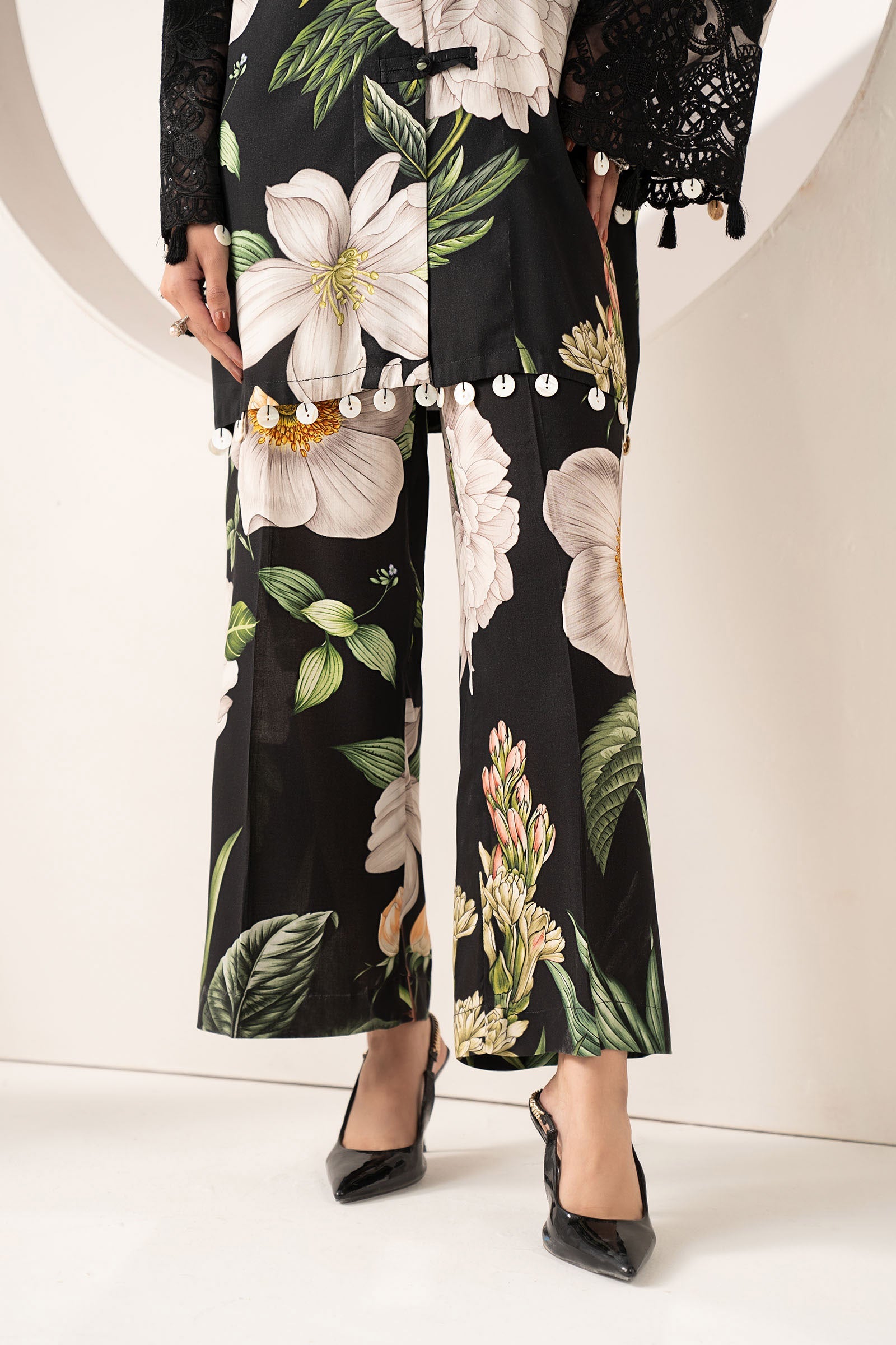 2 Piece Embroidered Arabic Lawn Suit