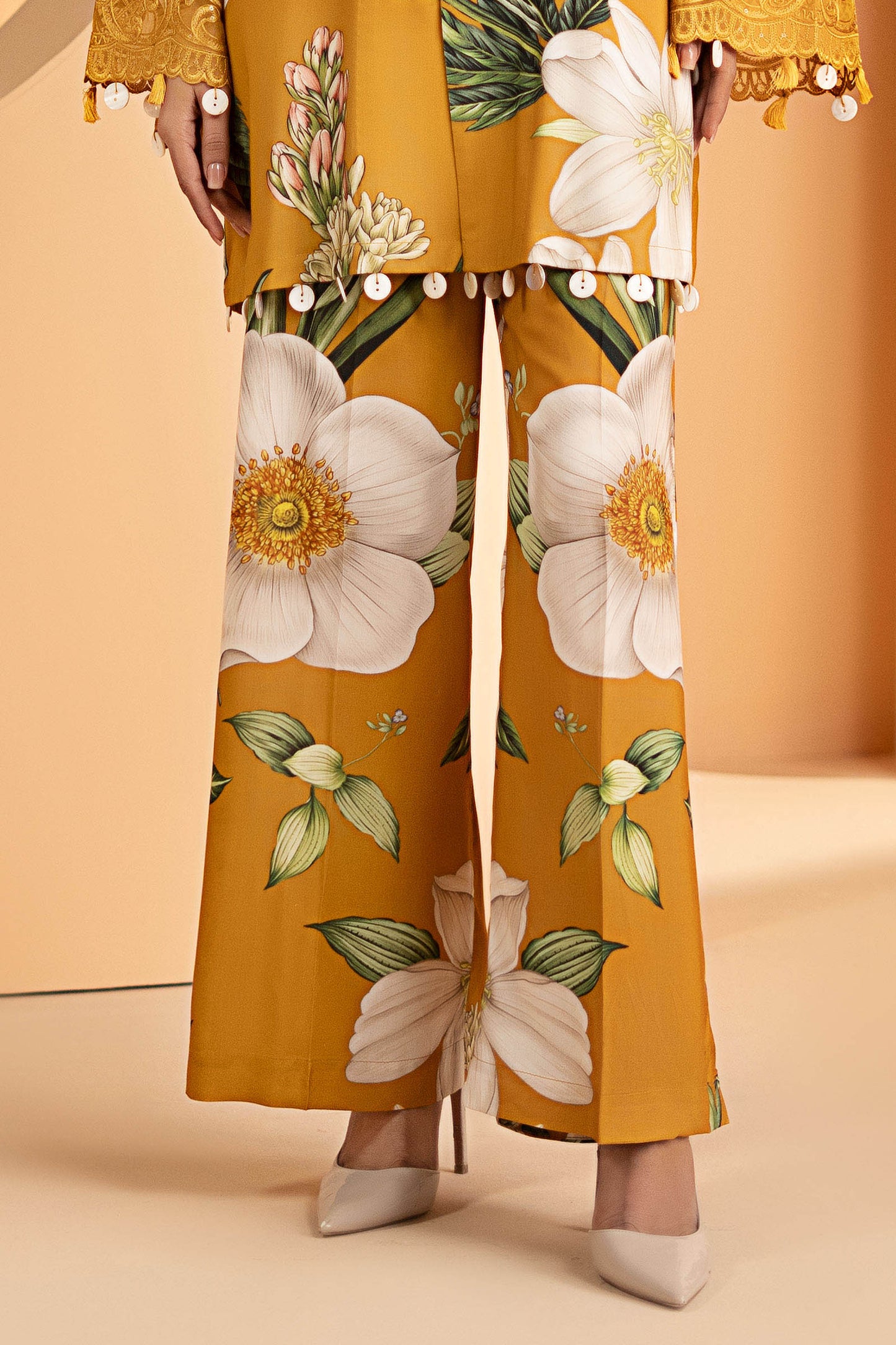 2 Piece Embroidered Arabic Lawn Suit