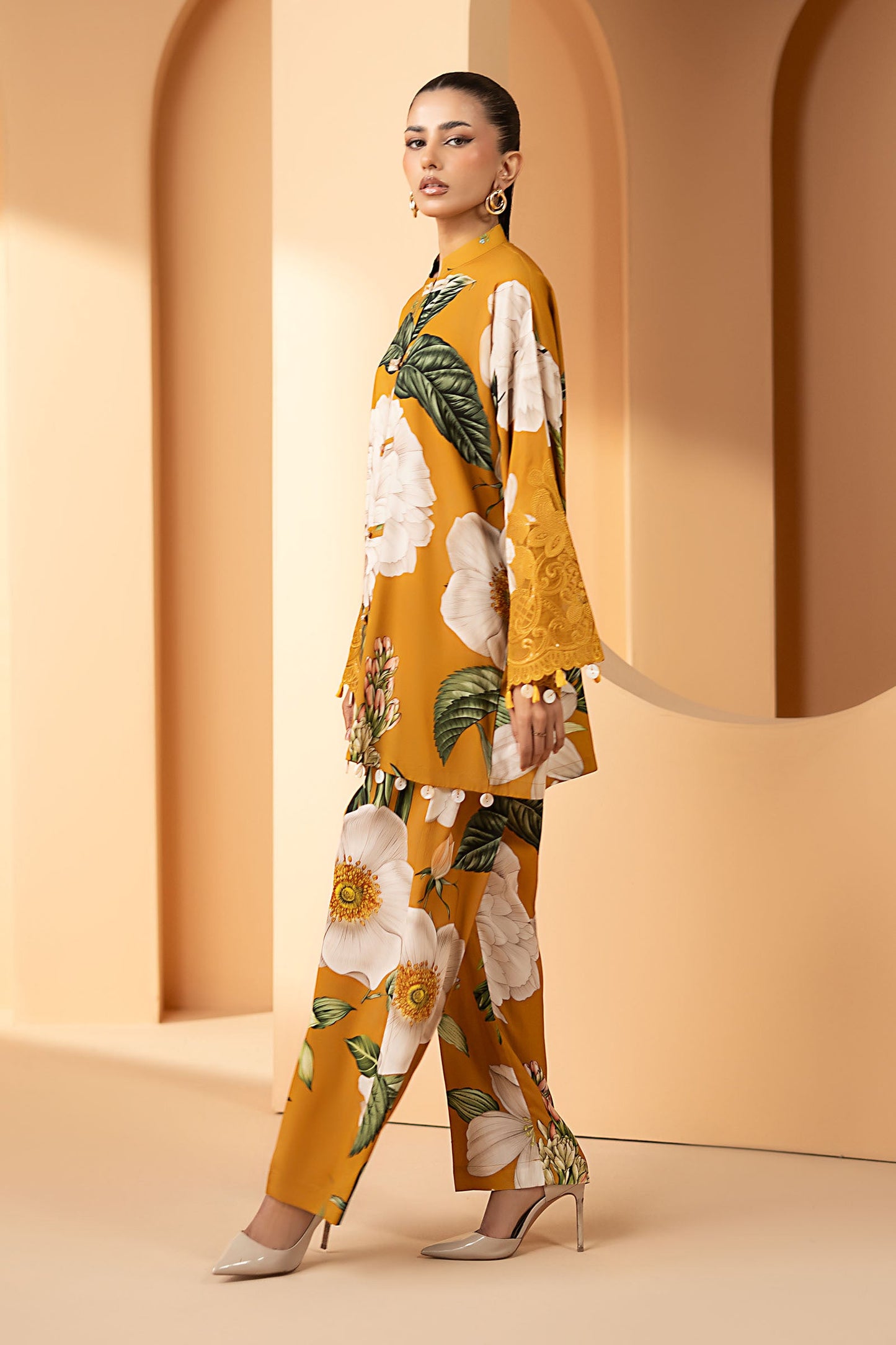 2 Piece Embroidered Arabic Lawn Suit