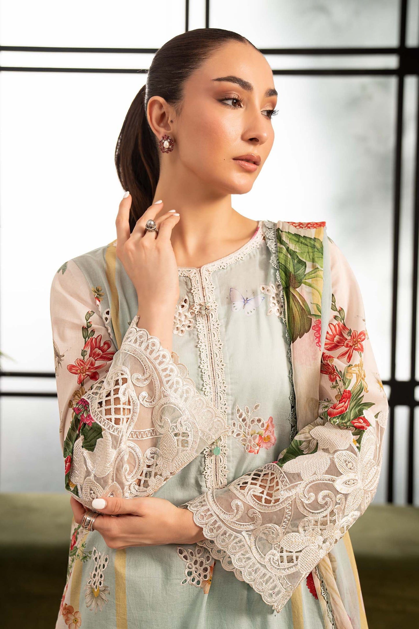 3 Piece Embroidered Lawn Suit