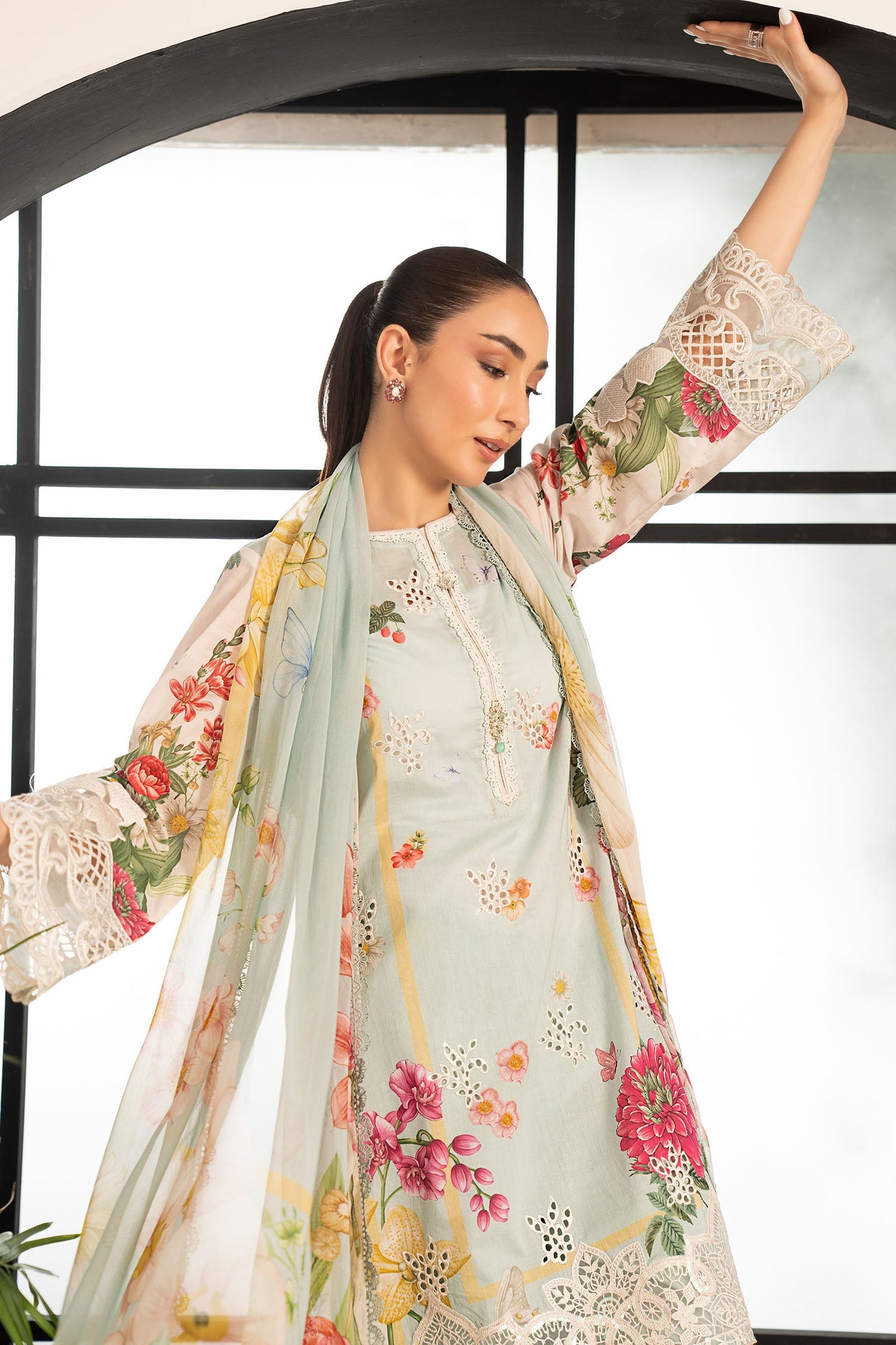 3 Piece Embroidered Lawn Suit