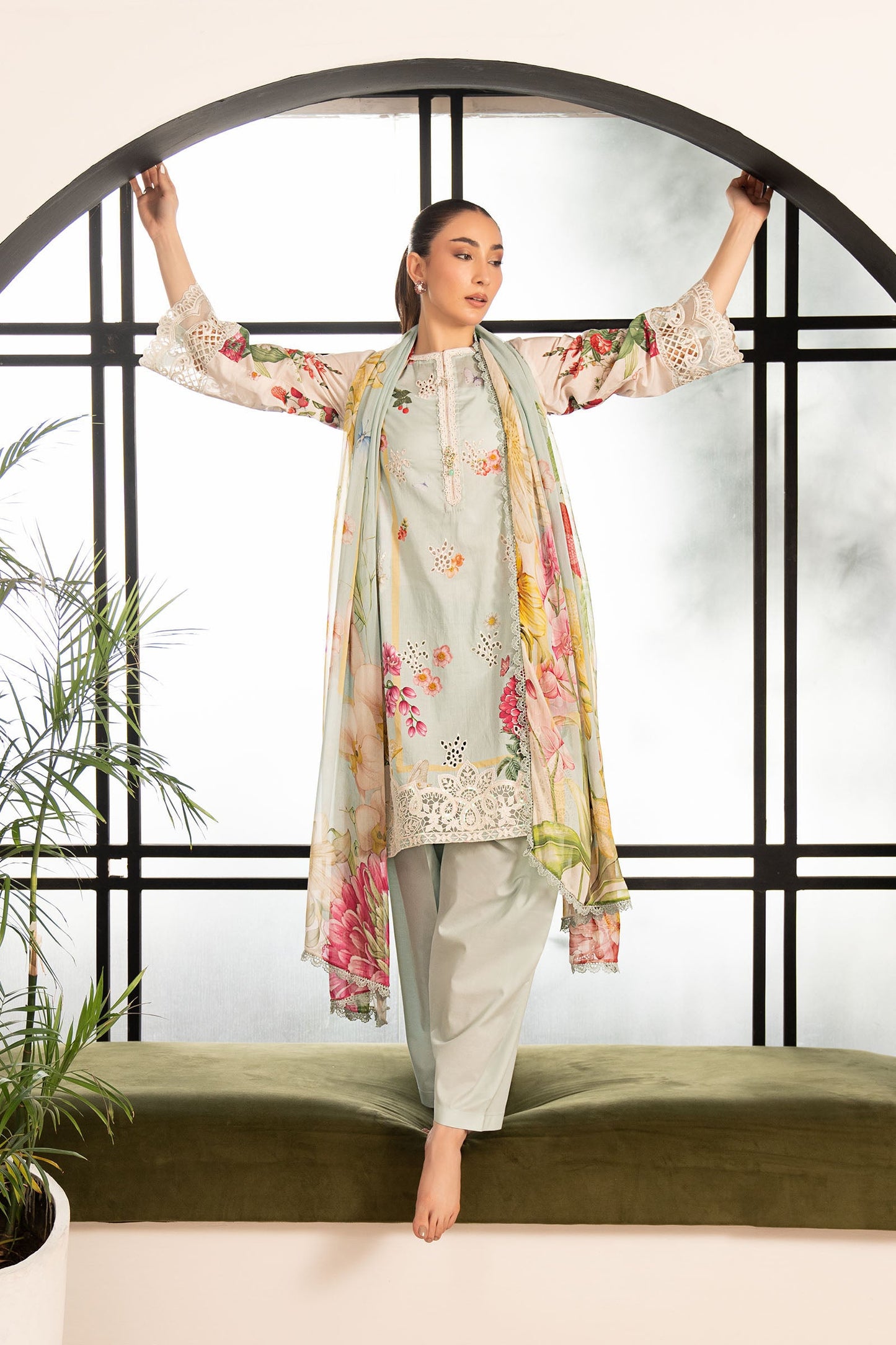 3 Piece Embroidered Lawn Suit