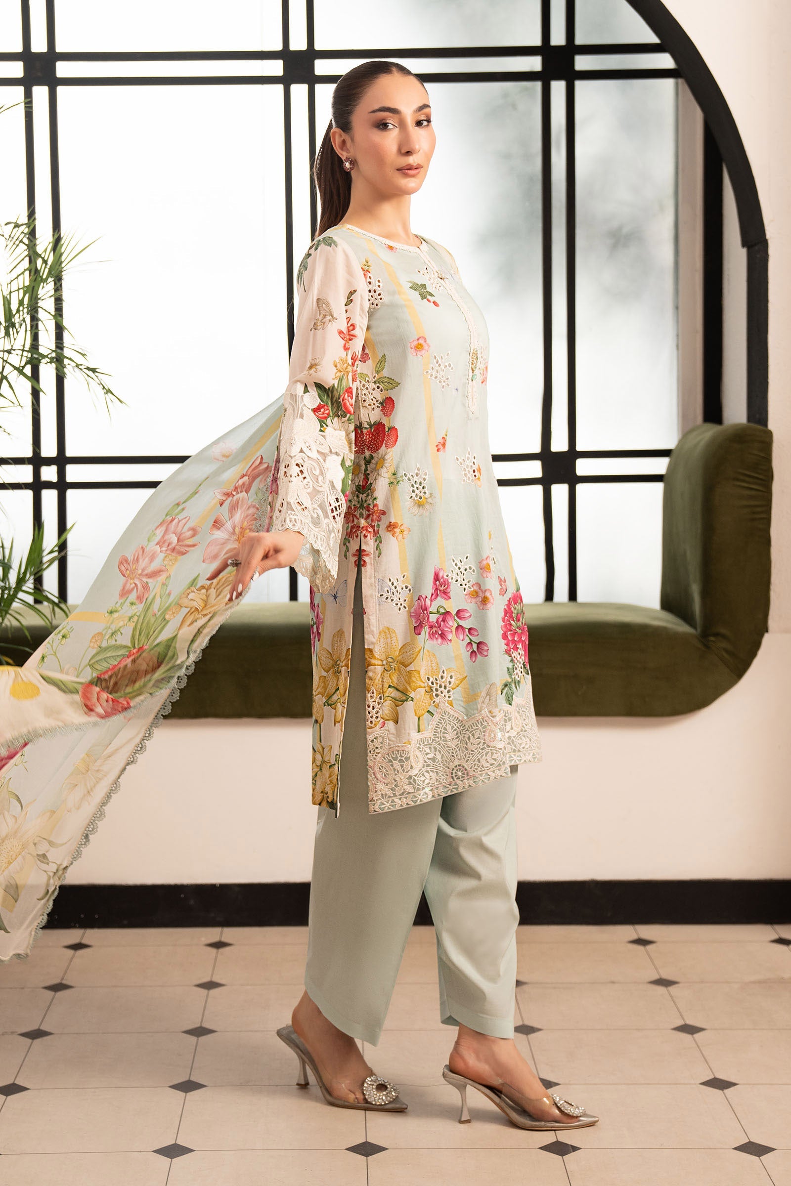 3 Piece Embroidered Lawn Suit