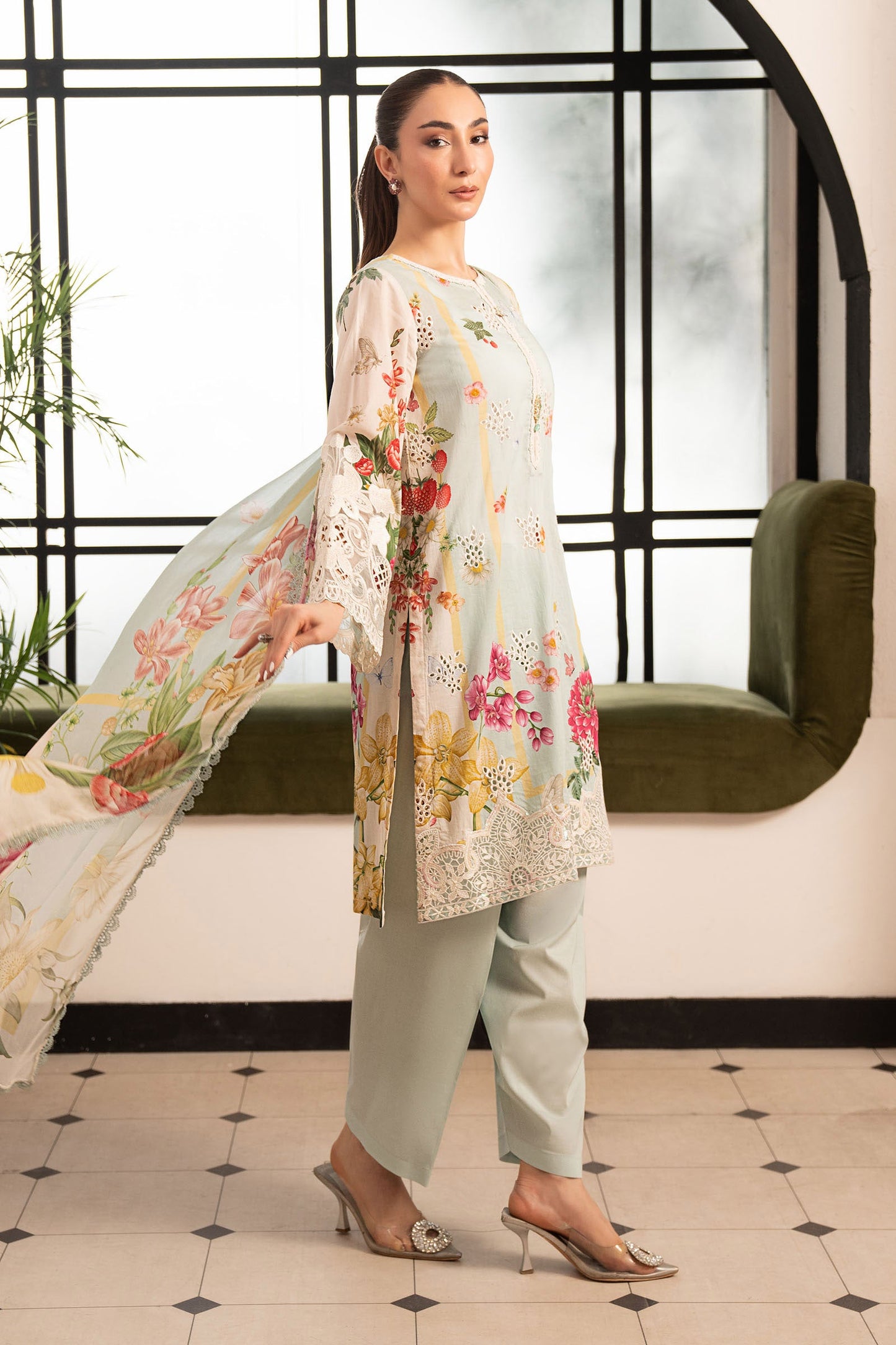 3 Piece Embroidered Lawn Suit