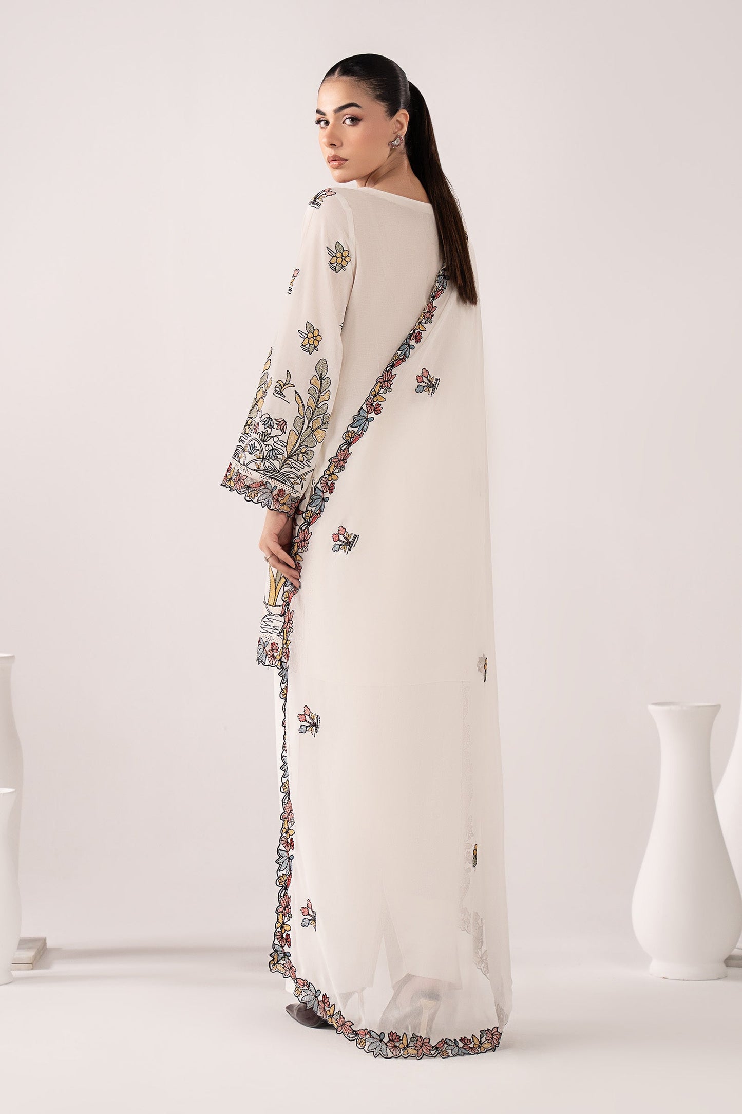 3 Piece Embroidered Lawn Suit