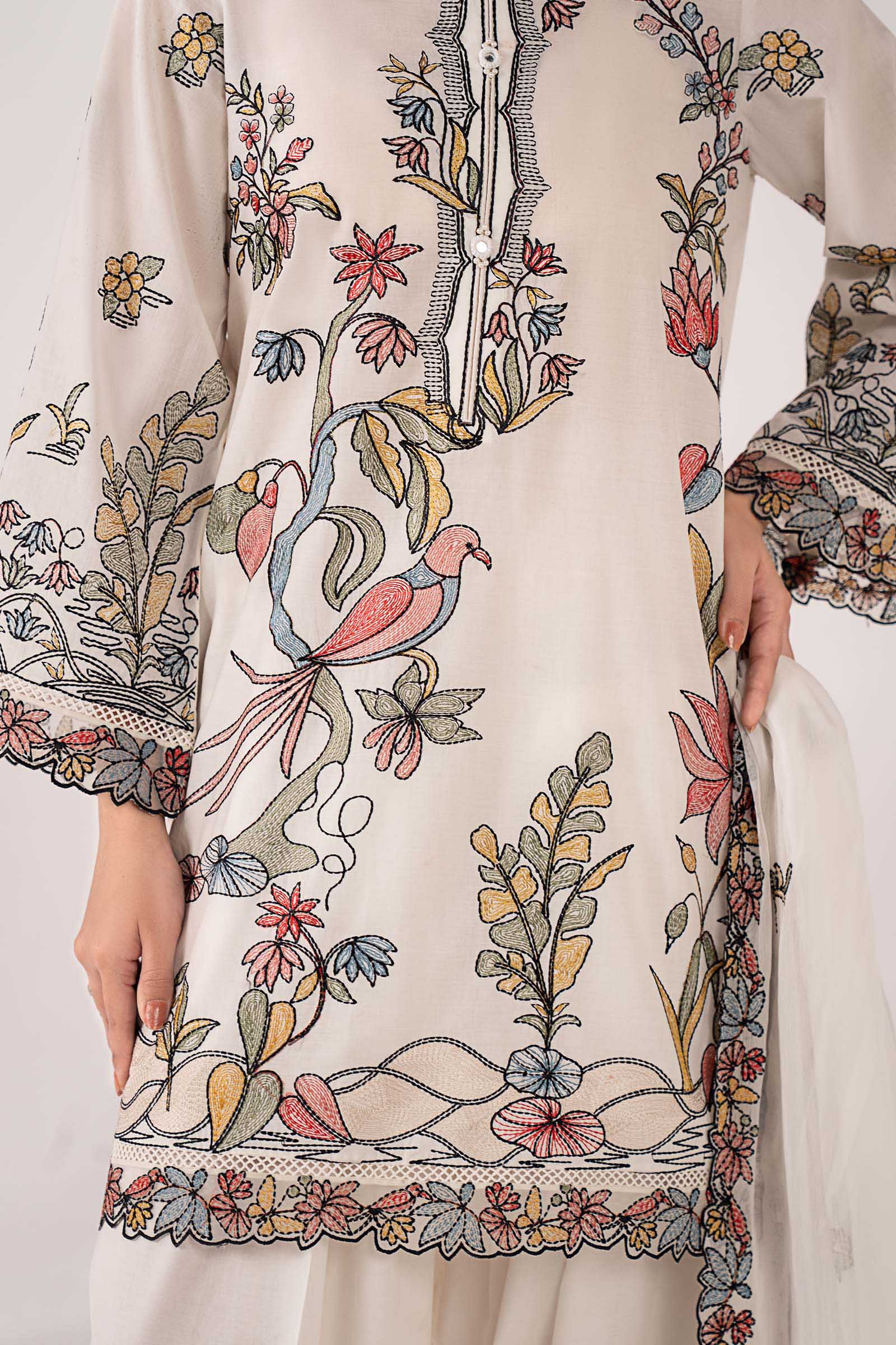3 Piece Embroidered Lawn Suit