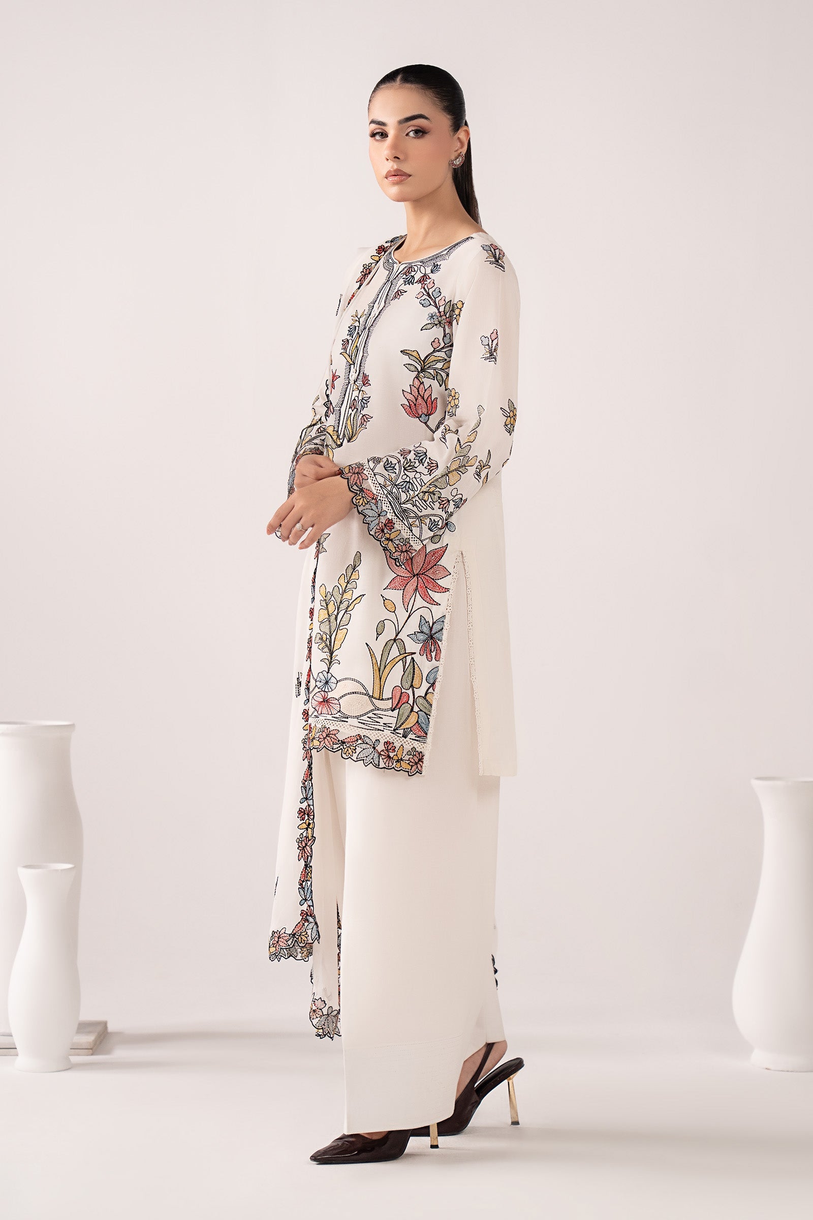 3 Piece Embroidered Lawn Suit
