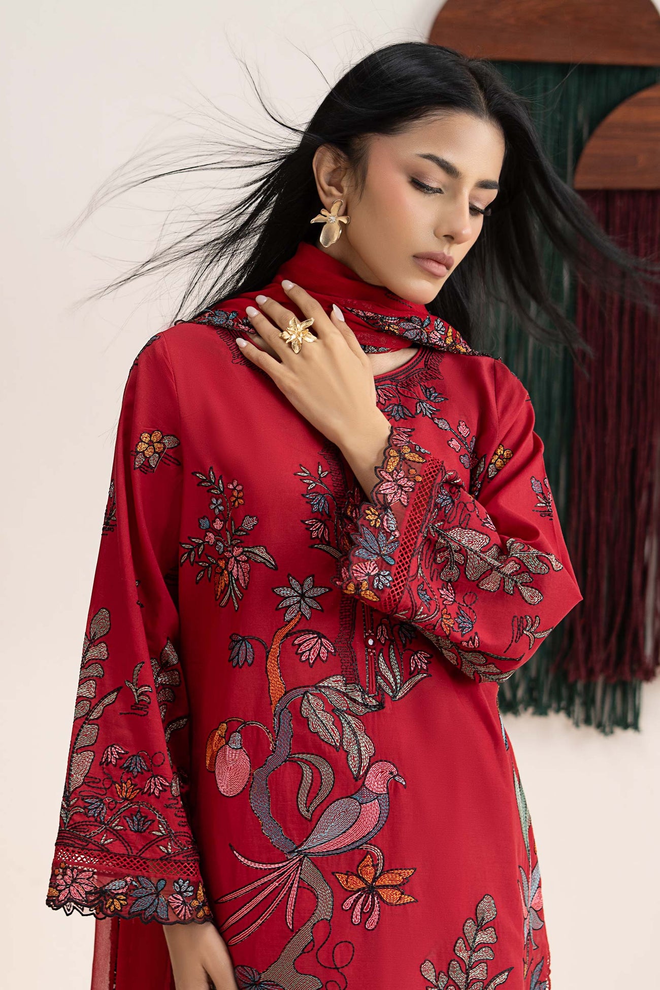 3 Piece Embroidered Lawn Suit