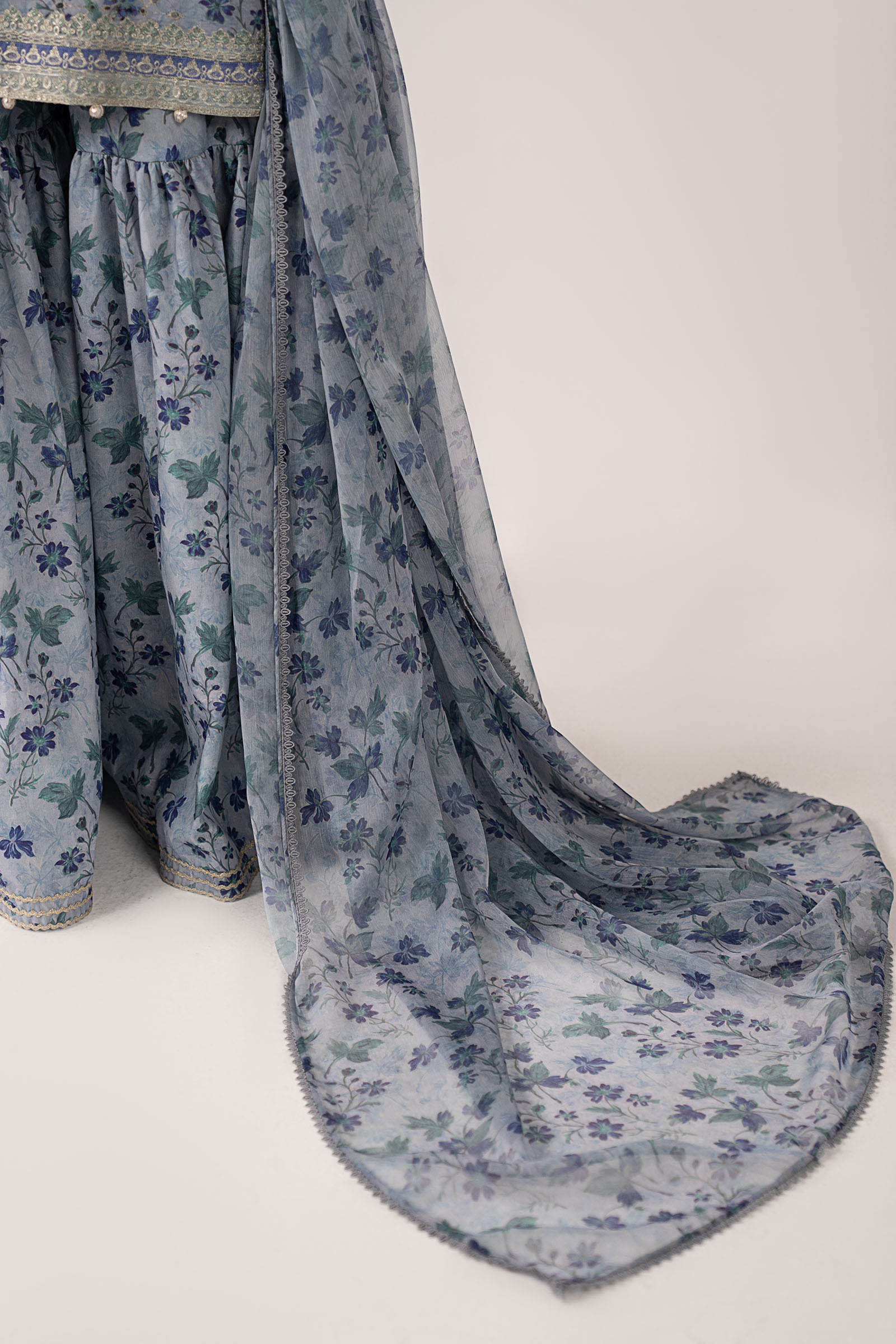 3 Piece Embroidered Lawn Suit