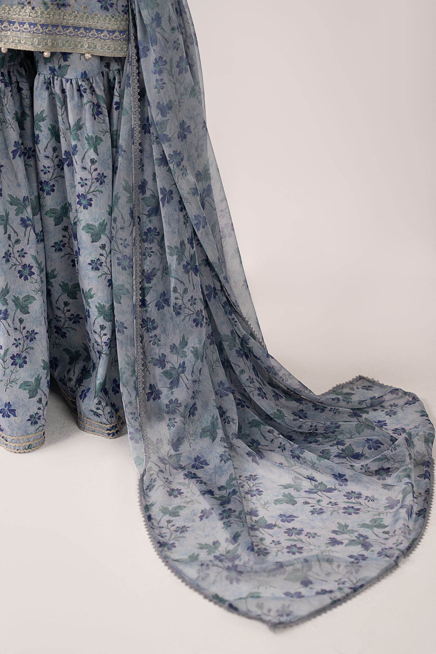 3 Piece Embroidered Lawn Suit