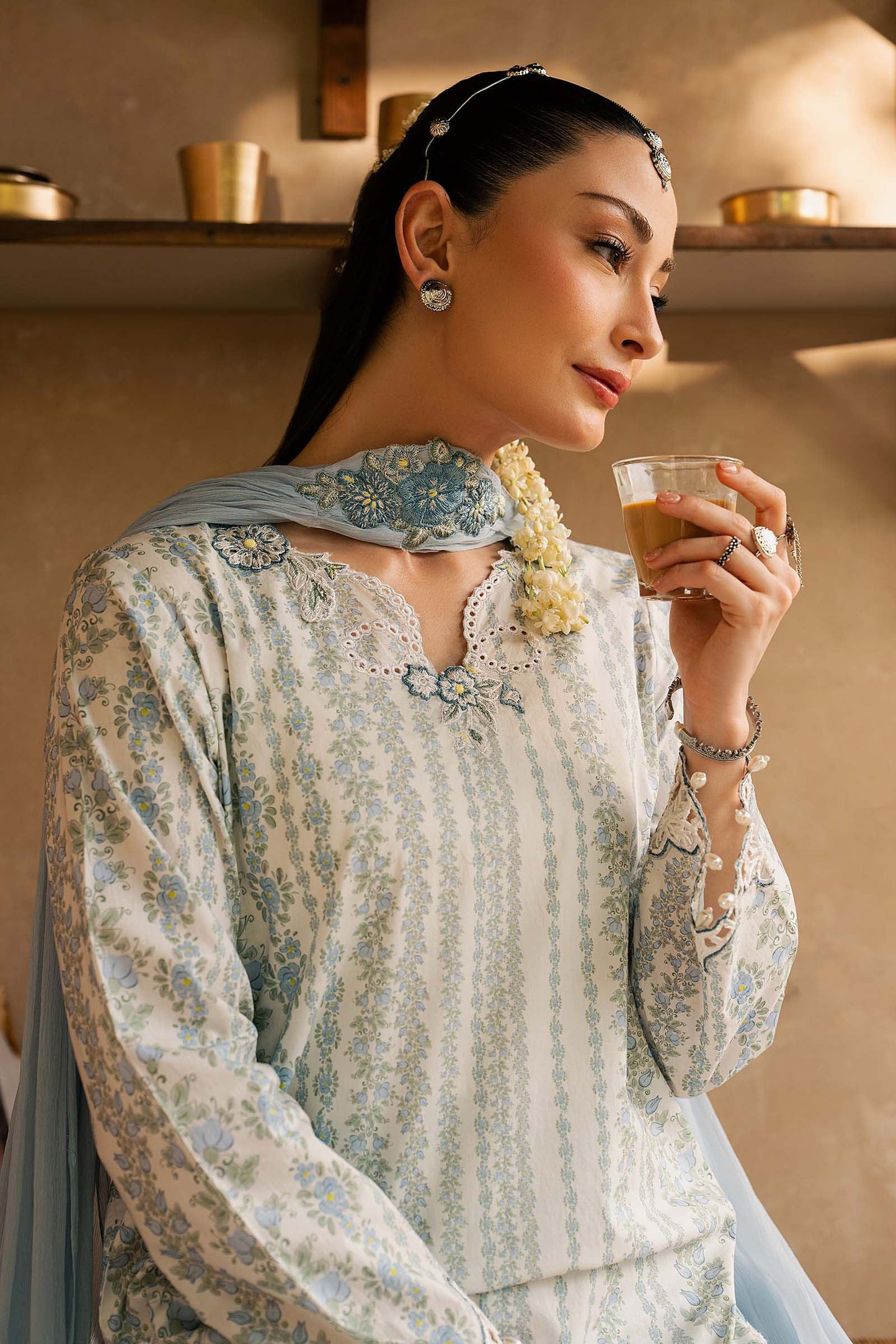 3 Piece Embroidered Lawn Suit