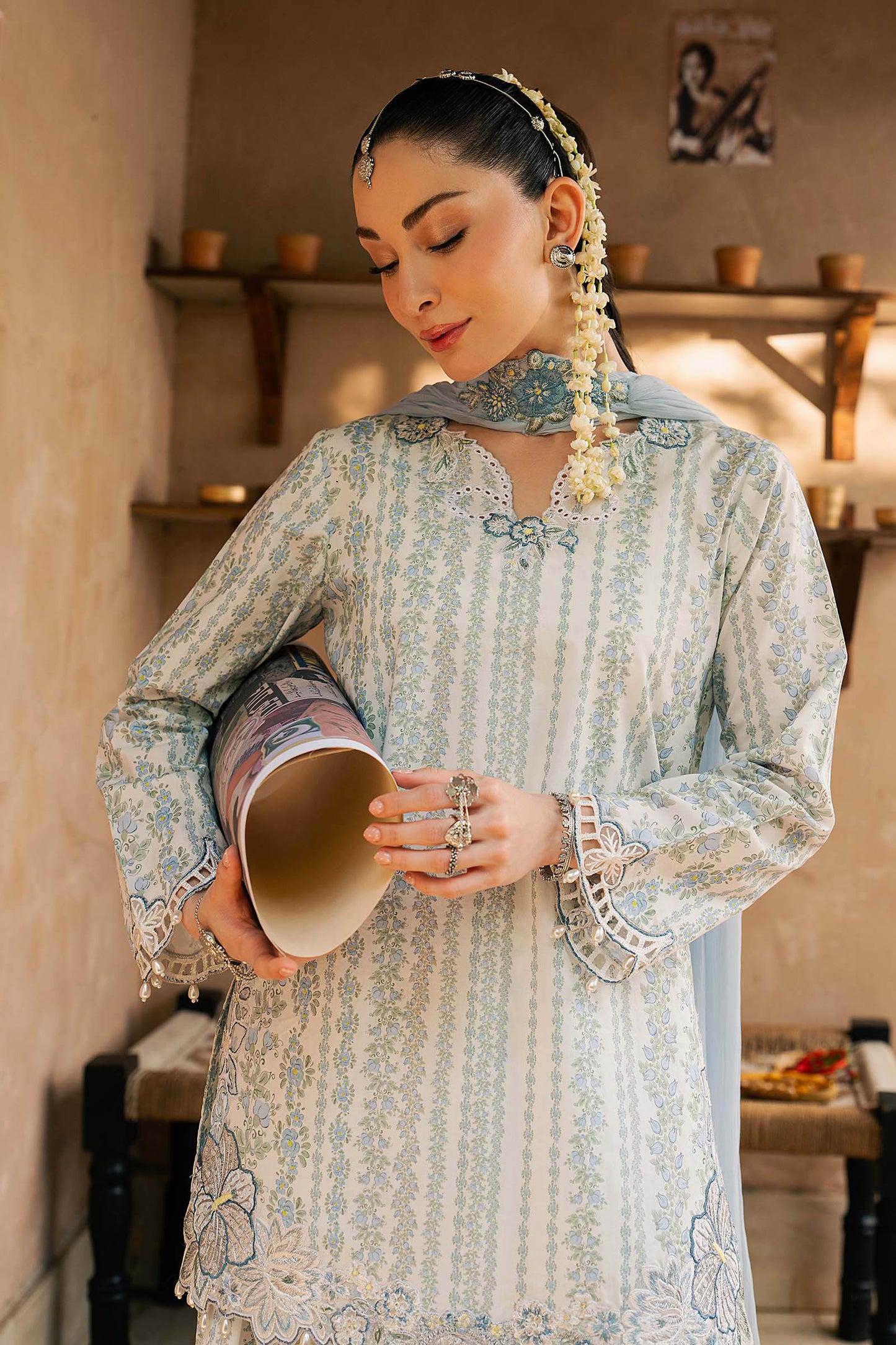 3 Piece Embroidered Lawn Suit