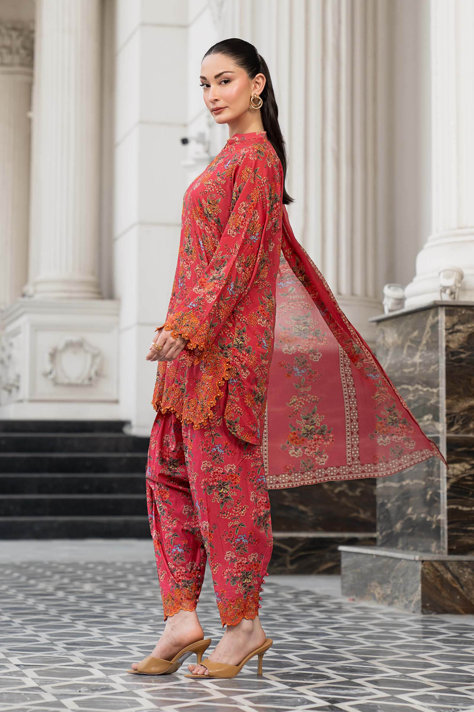 3 Piece Embroidered Lawn Suit