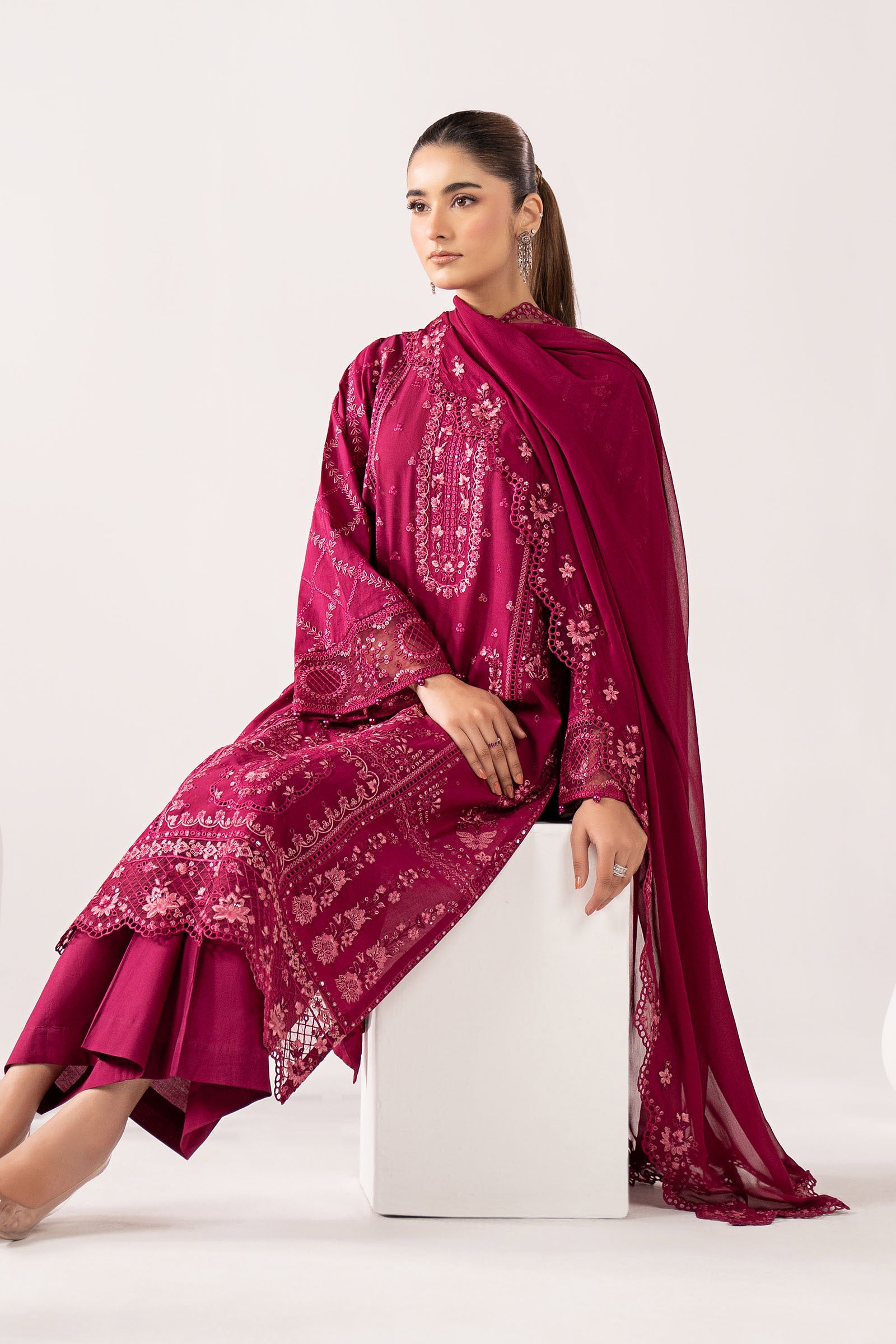 3 Piece Embroidered Lawn Suit