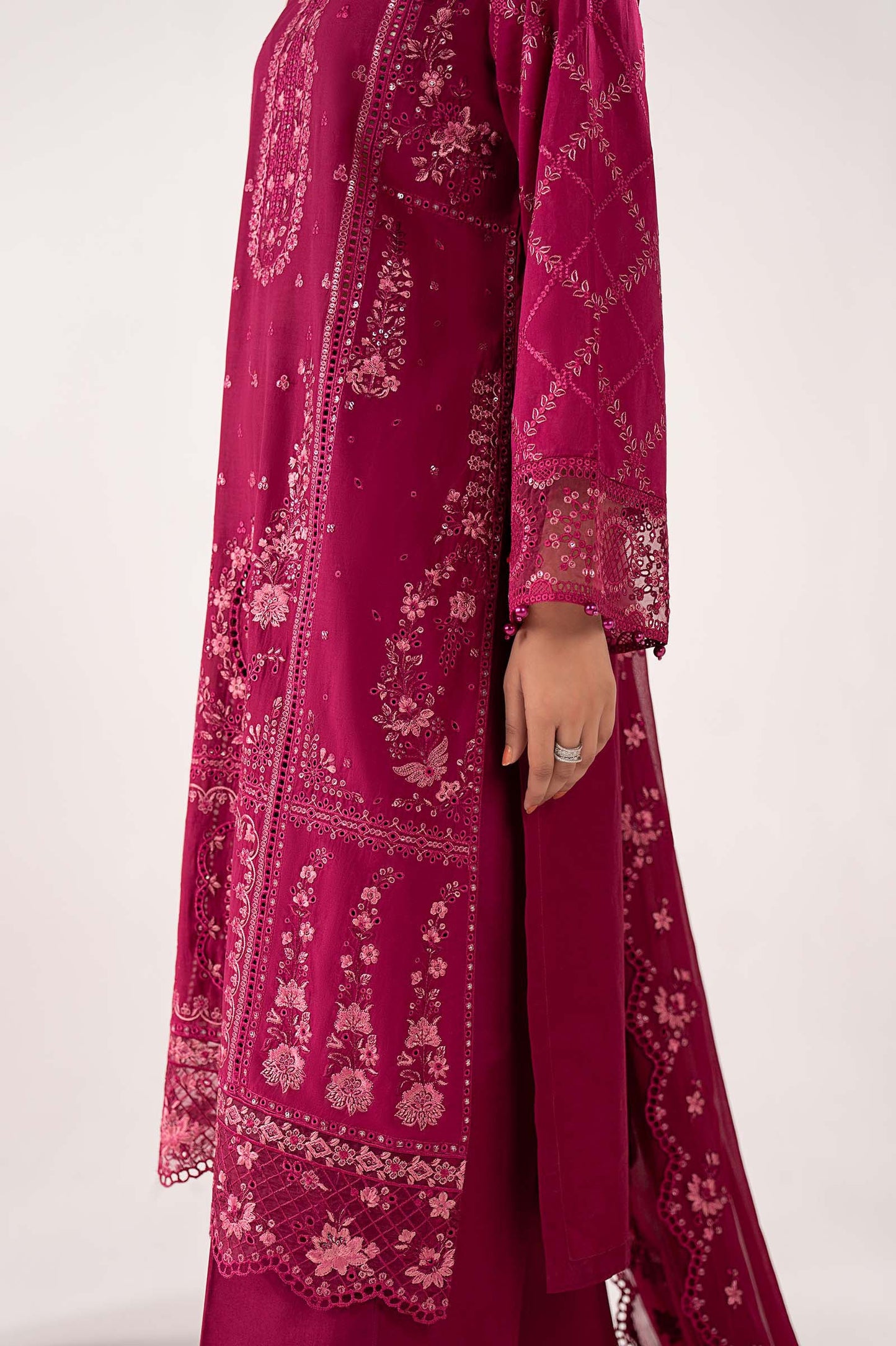 3 Piece Embroidered Lawn Suit