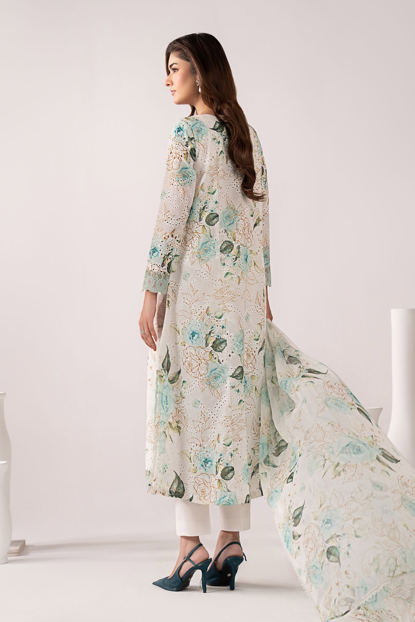 3 Piece Embroidered Lawn Suit