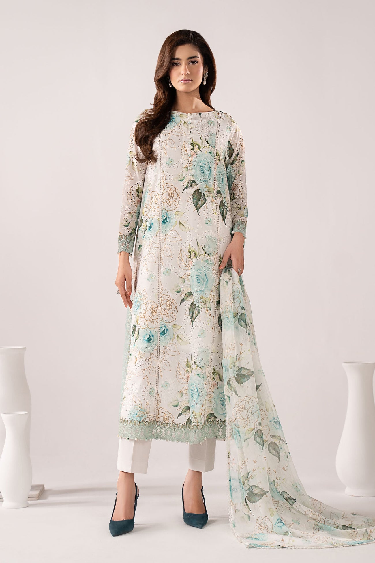 3 Piece Embroidered Lawn Suit
