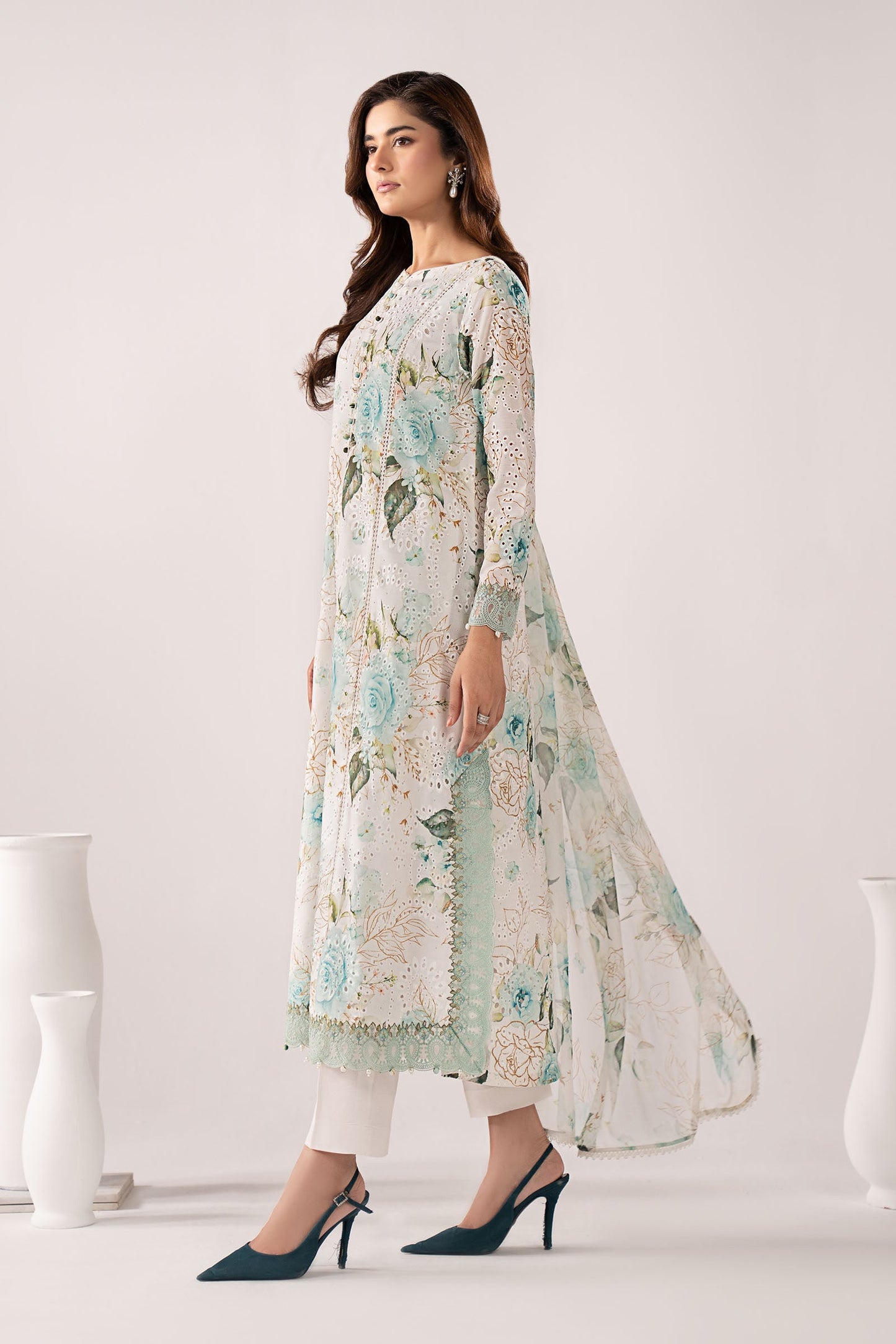 3 Piece Embroidered Lawn Suit