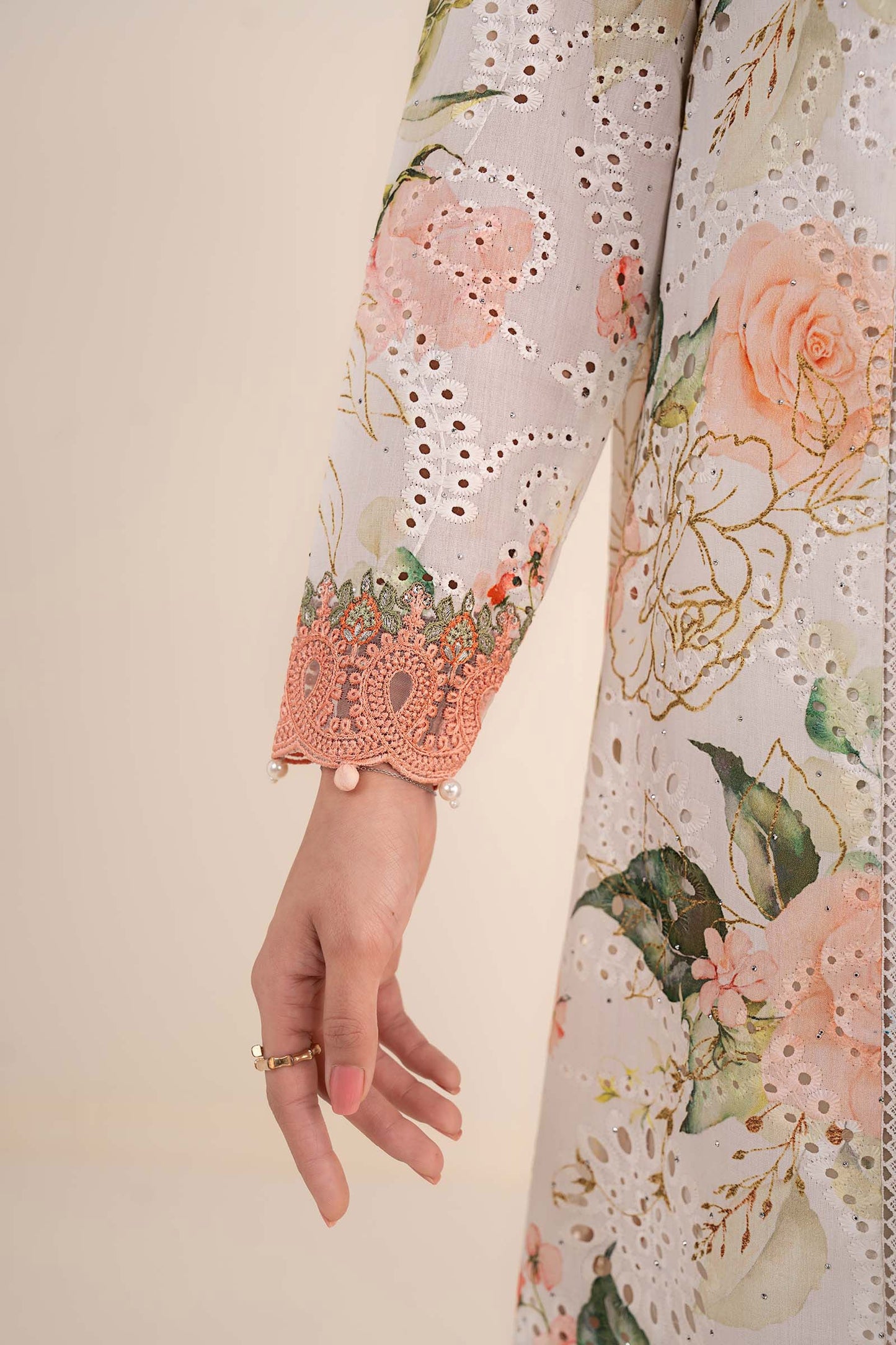 3 Piece Embroidered Lawn Suit