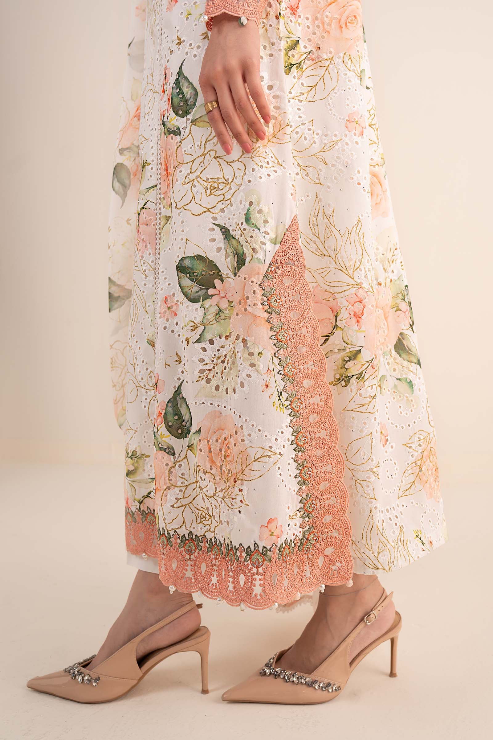 3 Piece Embroidered Lawn Suit