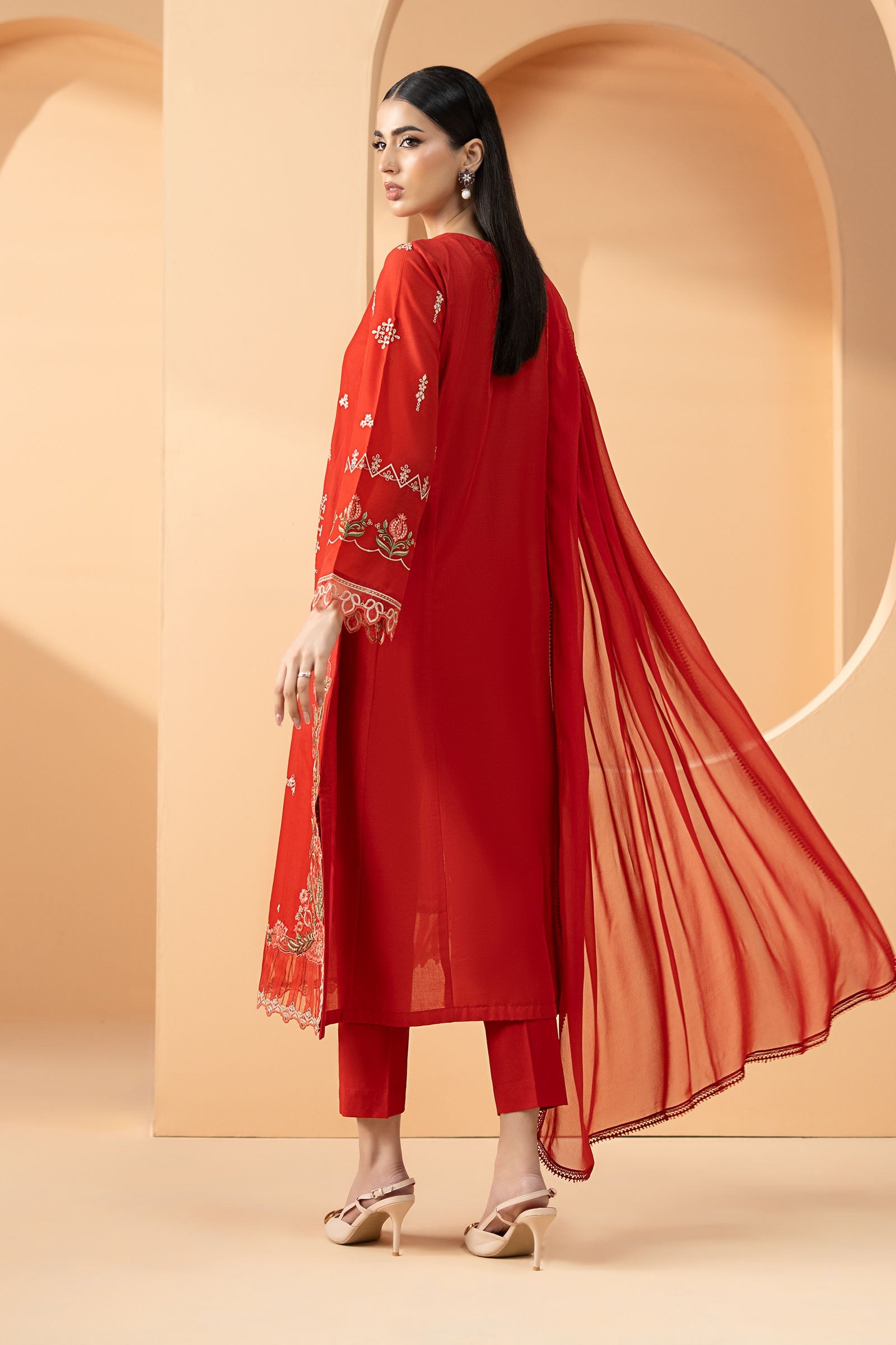 3 Piece Embroidered Lawn Suit