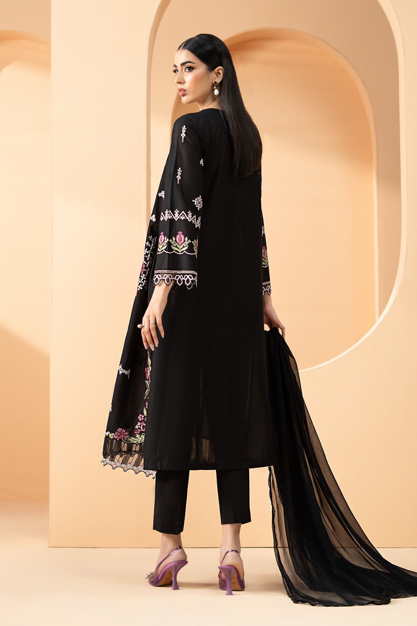 3 Piece Embroidered Lawn Suit