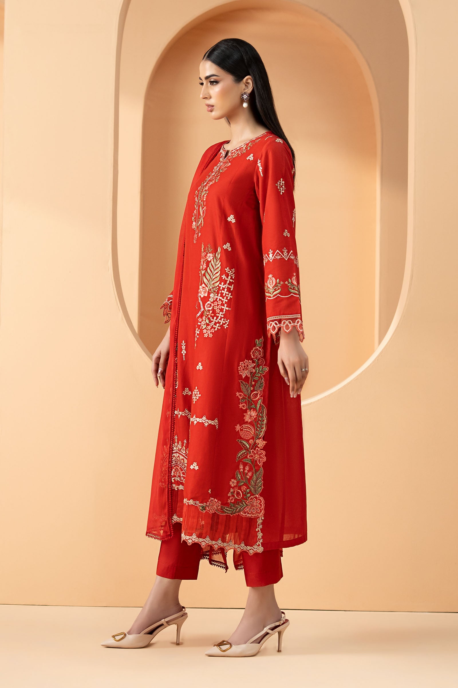 3 Piece Embroidered Lawn Suit